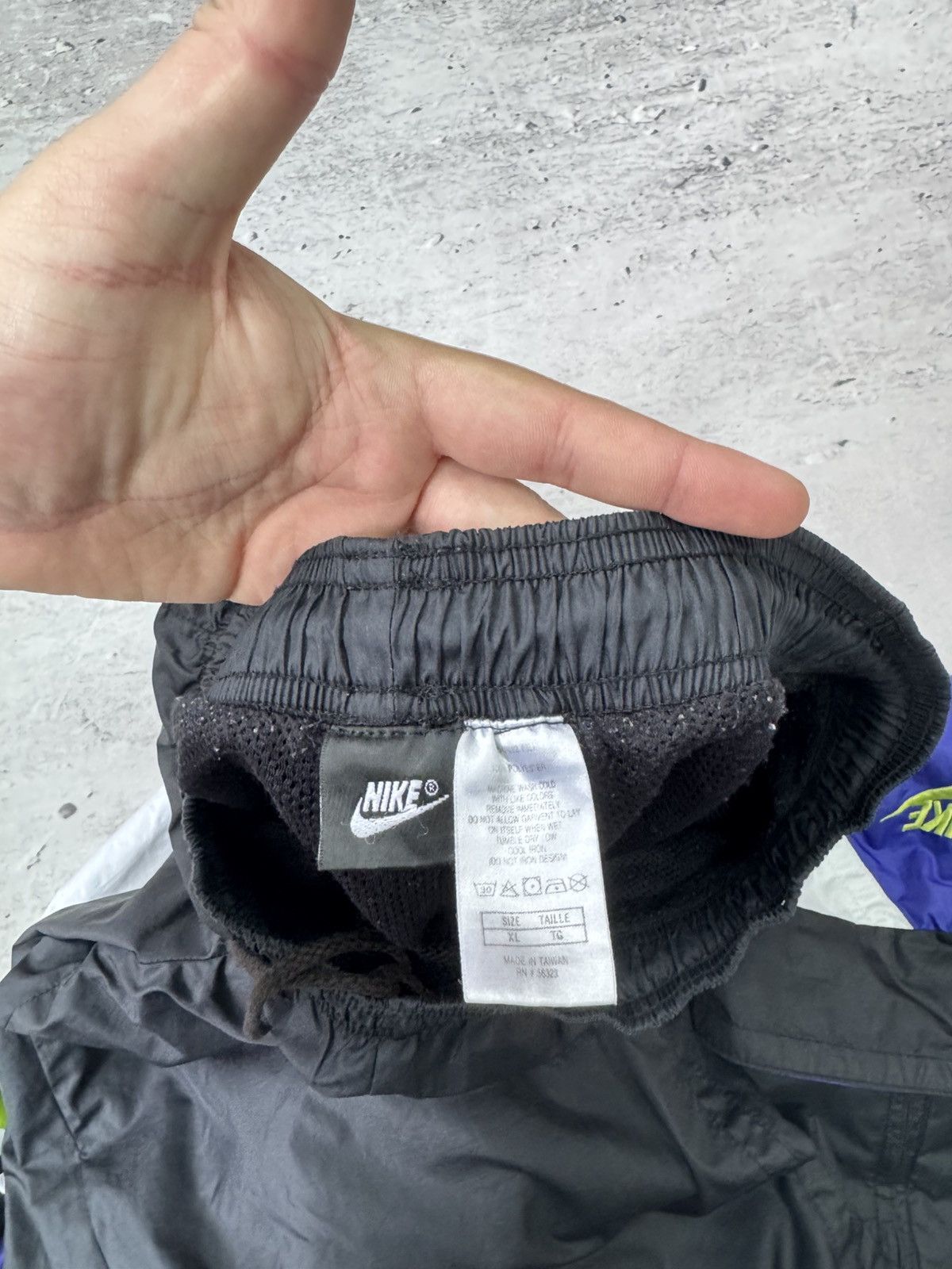 Nike × Vintage NIKE VINTAGE NYLON BASIC LOGO OVERSIZE BAGGY TRACK SUIT FIT Size US XL / EU 56 / 4 - 9 Thumbnail