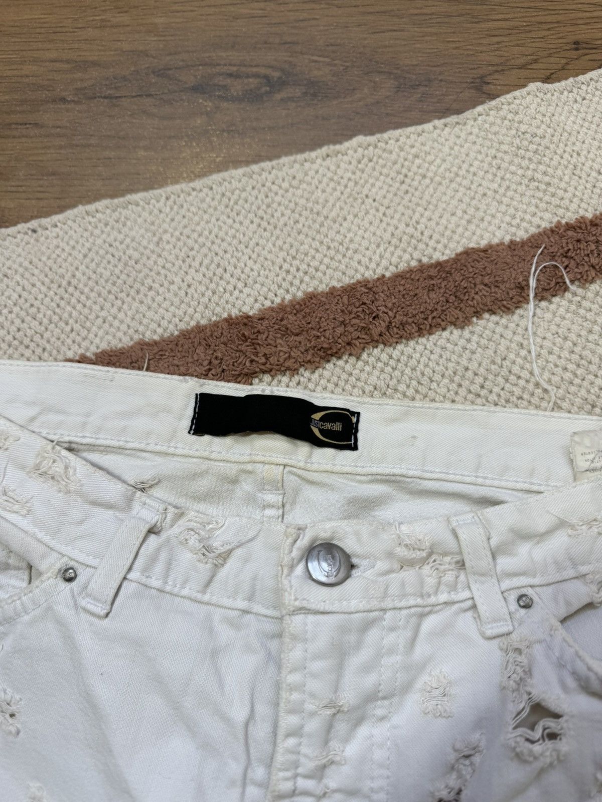 Just Cavalli ROBERTO CAVALLI FLARE DISTRESSED OPIUM STYLE PANTS Size 30" / US 8 / IT 44 - 5 Thumbnail