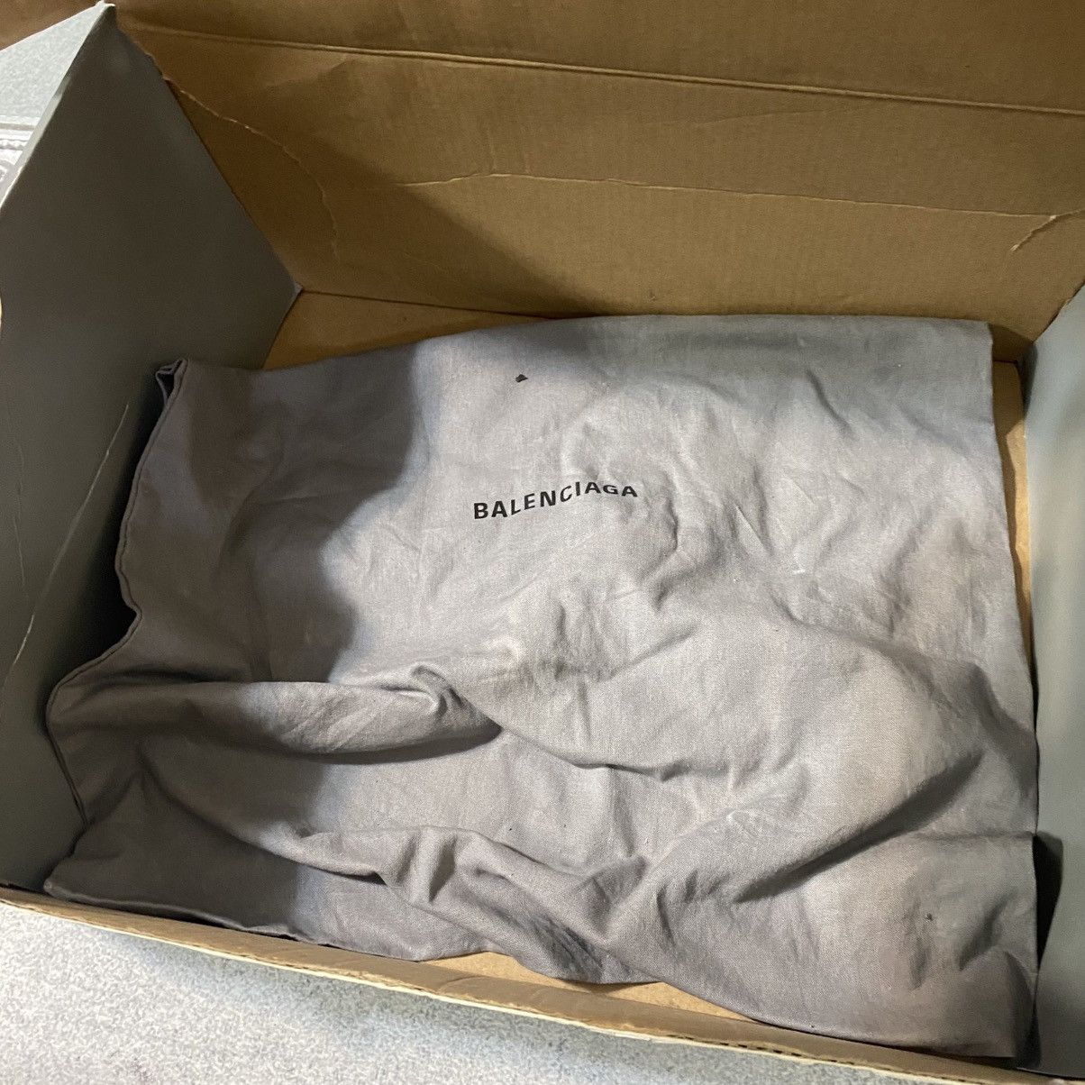 Balenciaga Balenciaga Track 2 open sneaker sz 41 white Size US 7 / EU 40 - 12 Thumbnail