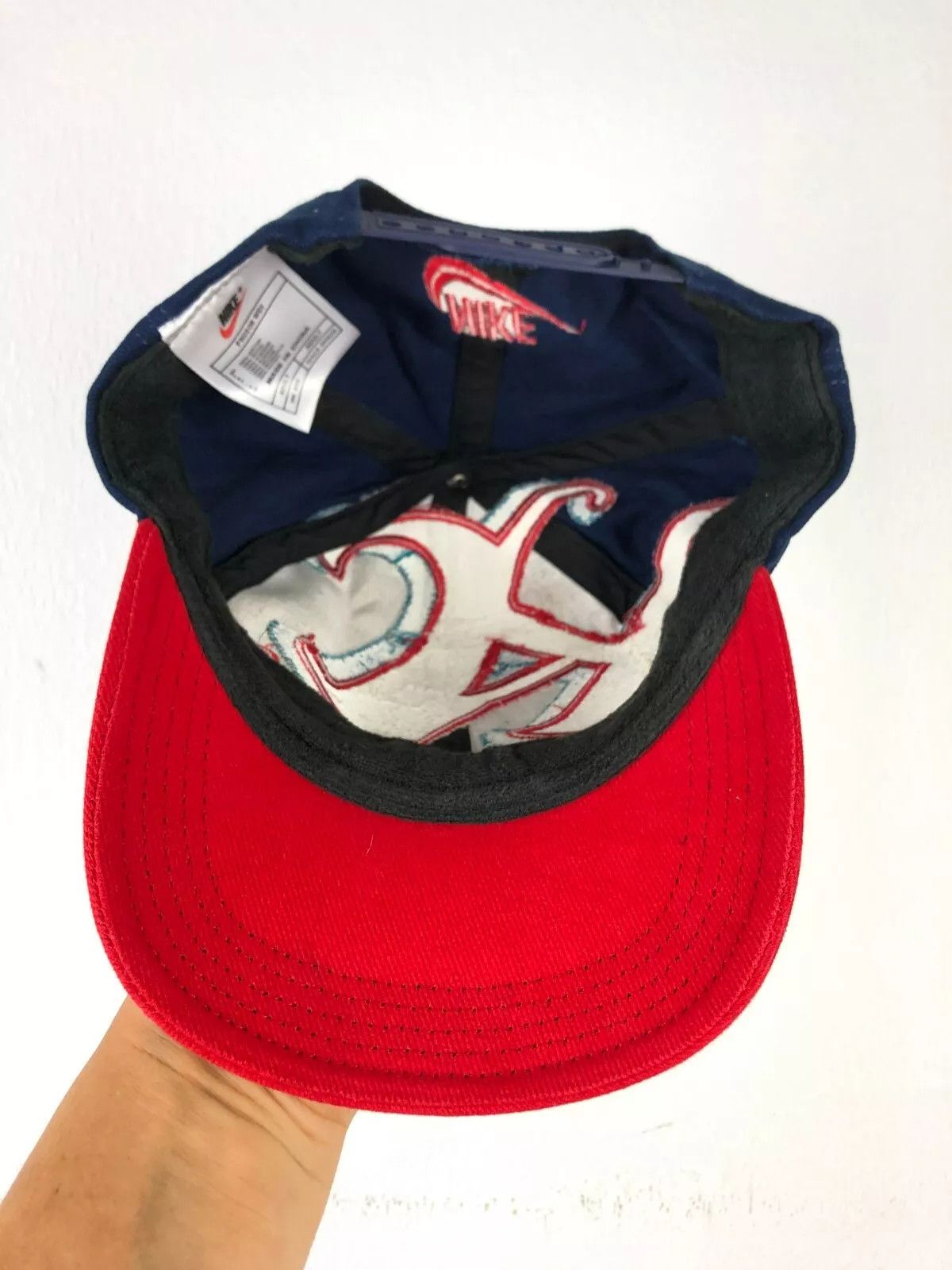 Nike Vintage Nike Arsenal Snapback Hat Football Soccer Cap Size ONE SIZE - 6 Thumbnail