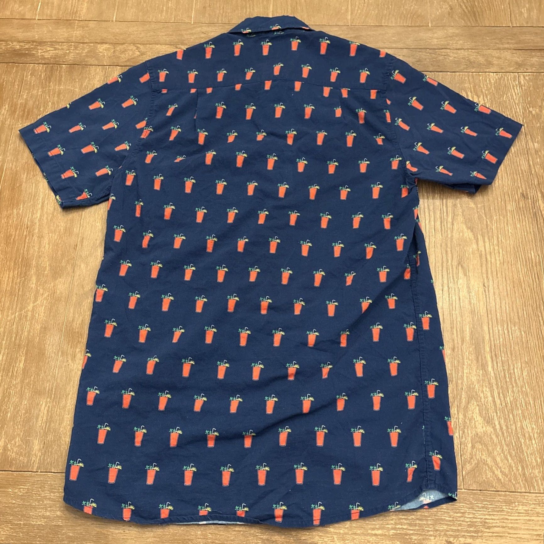 Vintage TIPSY ELVES Button-Up Short Sleeve Martini Shirt Adult Small Blue Mens Size US S / EU 44-46 / 1 - 4 Thumbnail