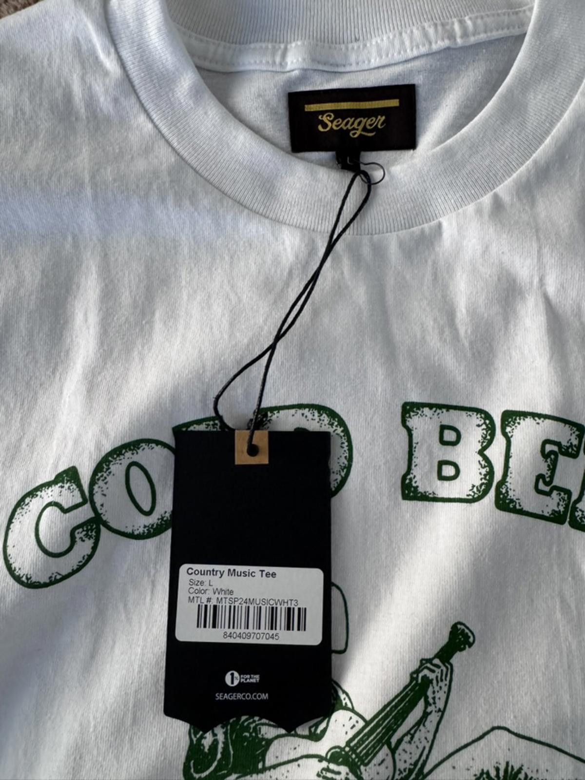 Other Country Music Graphic T-Shirt 'Cold Beer and Country Music' Size US L / EU 52-54 / 3 - 4 Thumbnail