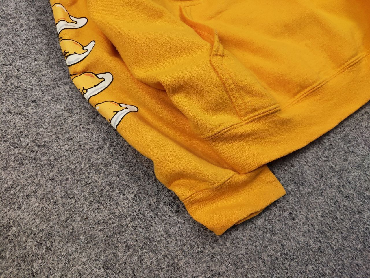 Japanese Brand Gudetama Japan Sanrio The Lazy Egg Yellow Hoodie Size US M / EU 48-50 / 2 - 6 Thumbnail