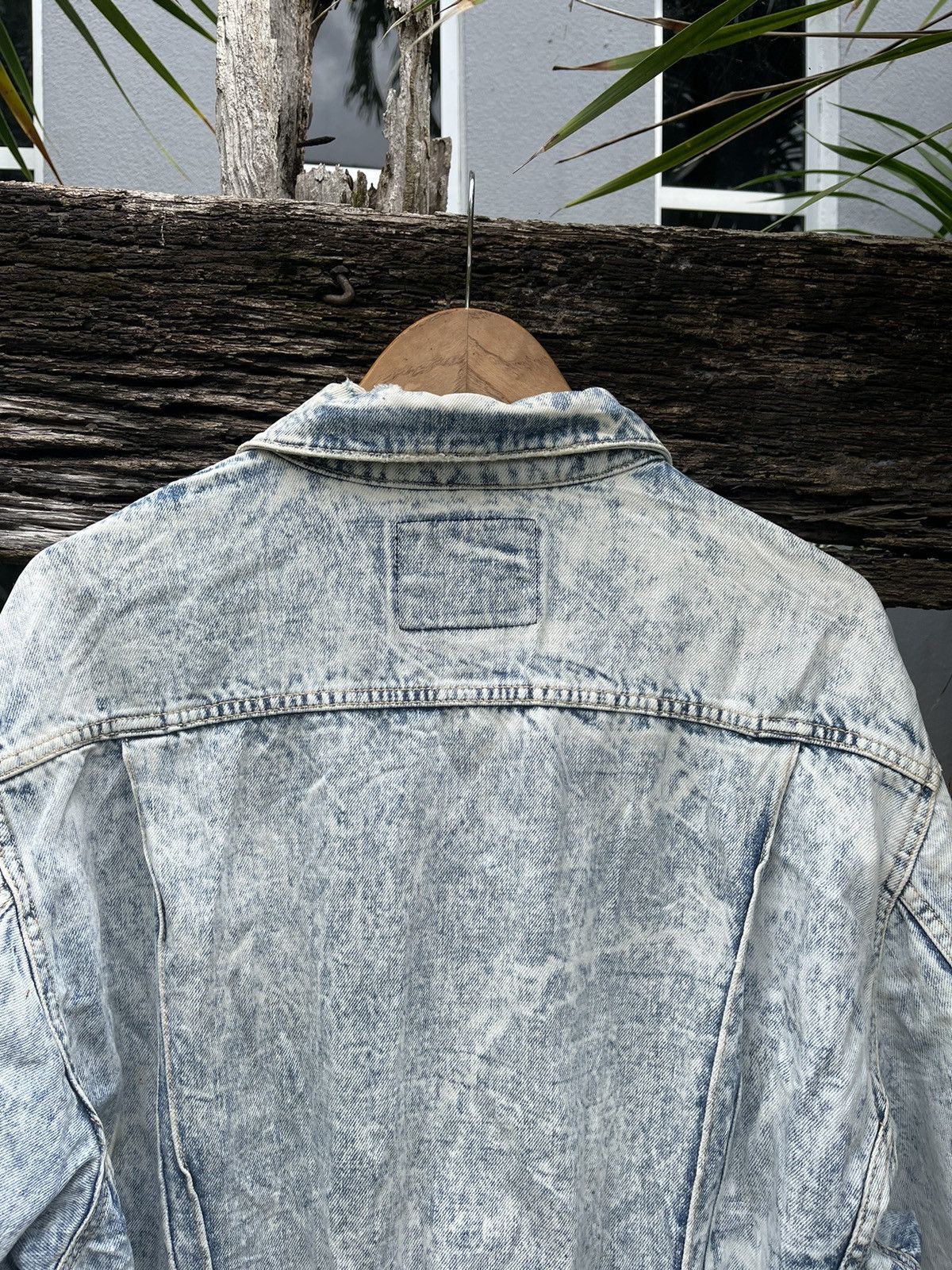 Edwin Vintage Edwin Acid Wash Denim Jacket Made in Japan (Size L) Size US L / EU 52-54 / 3 - 12 Thumbnail