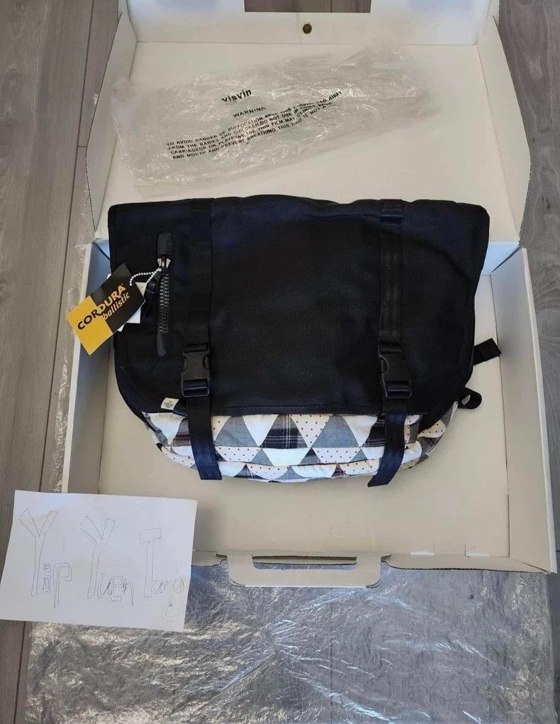 【超希少】 VISVIM E-CAT メッセンジャーバッグ 18L 超希少】 VISVIM E-CAT メッセンジャーバッグ 18L - メルカリ