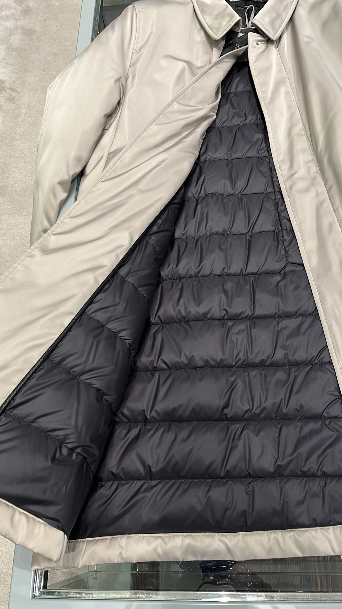 Tom Ford o1loc1c0226 TFO875 Short Raincoat in Grey Size US L / EU 52-54 / 3 - 2 Thumbnail