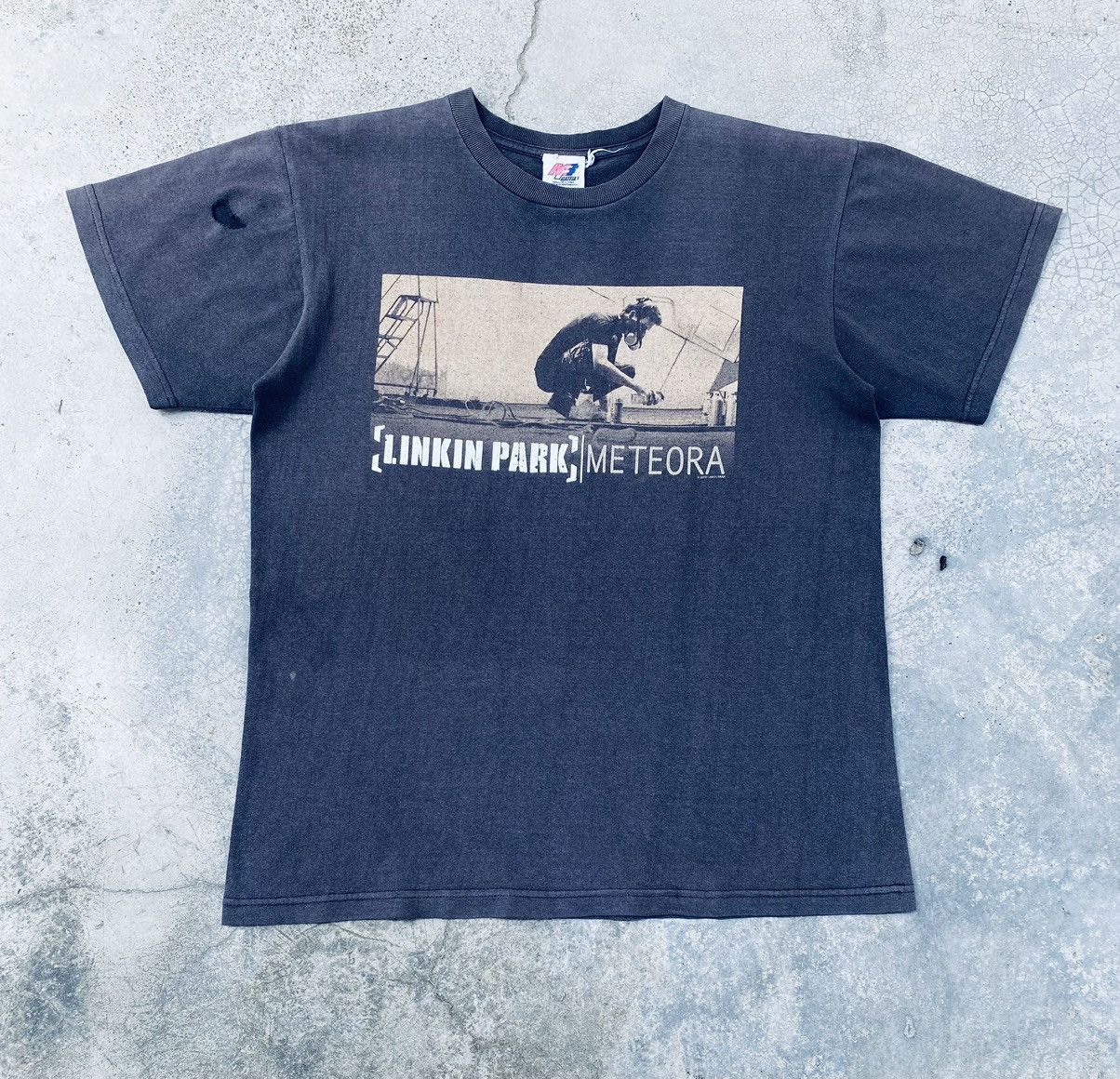 Band Tees Vintage Linkin Park Meteora Nu Metal Band Tees Size US M / EU 48-50 / 2 - 1 Thumbnail