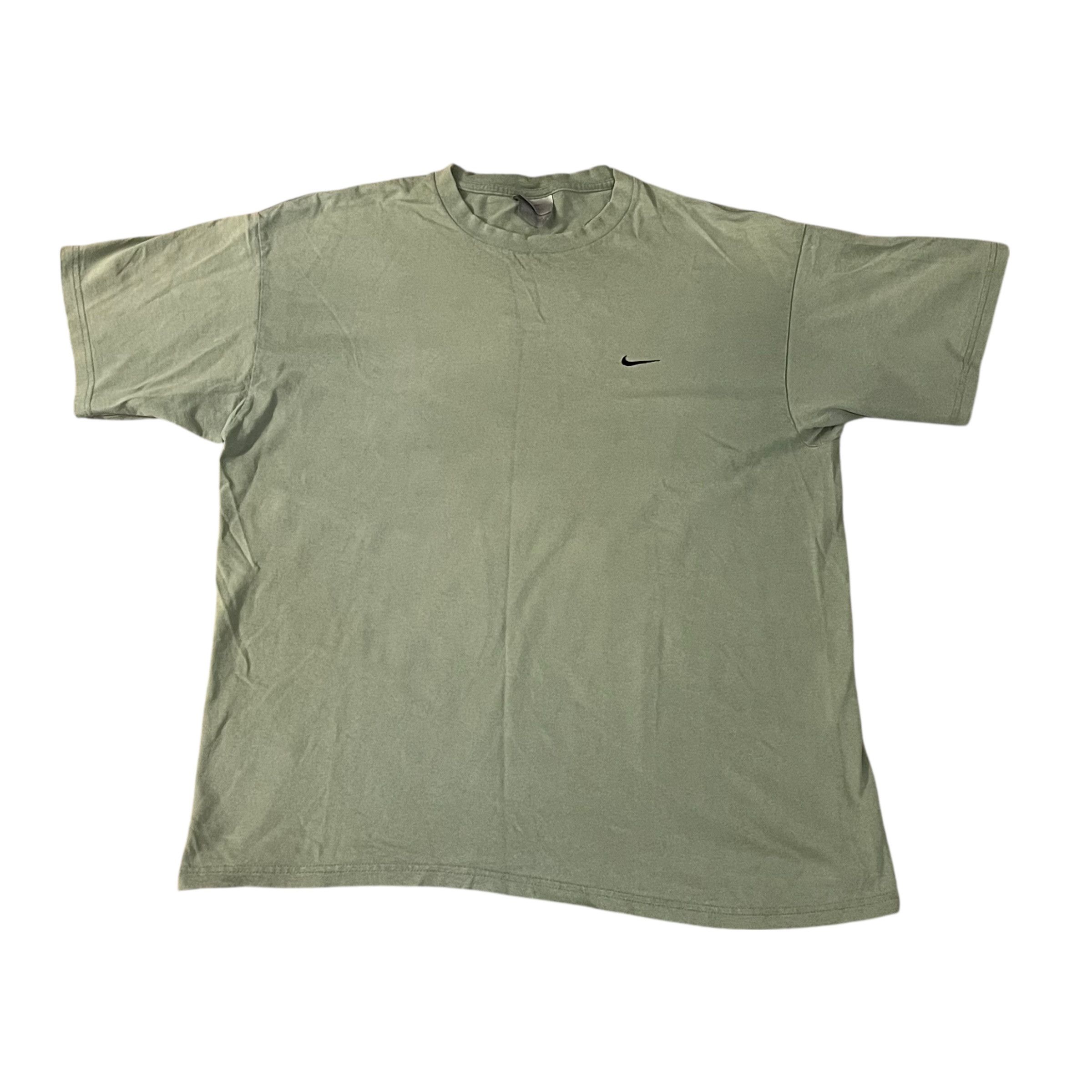Nike VINTAGE Nike Gem Swoosh T Shirt faded y2k Size US L / EU 52-54 / 3 - 1 Thumbnail