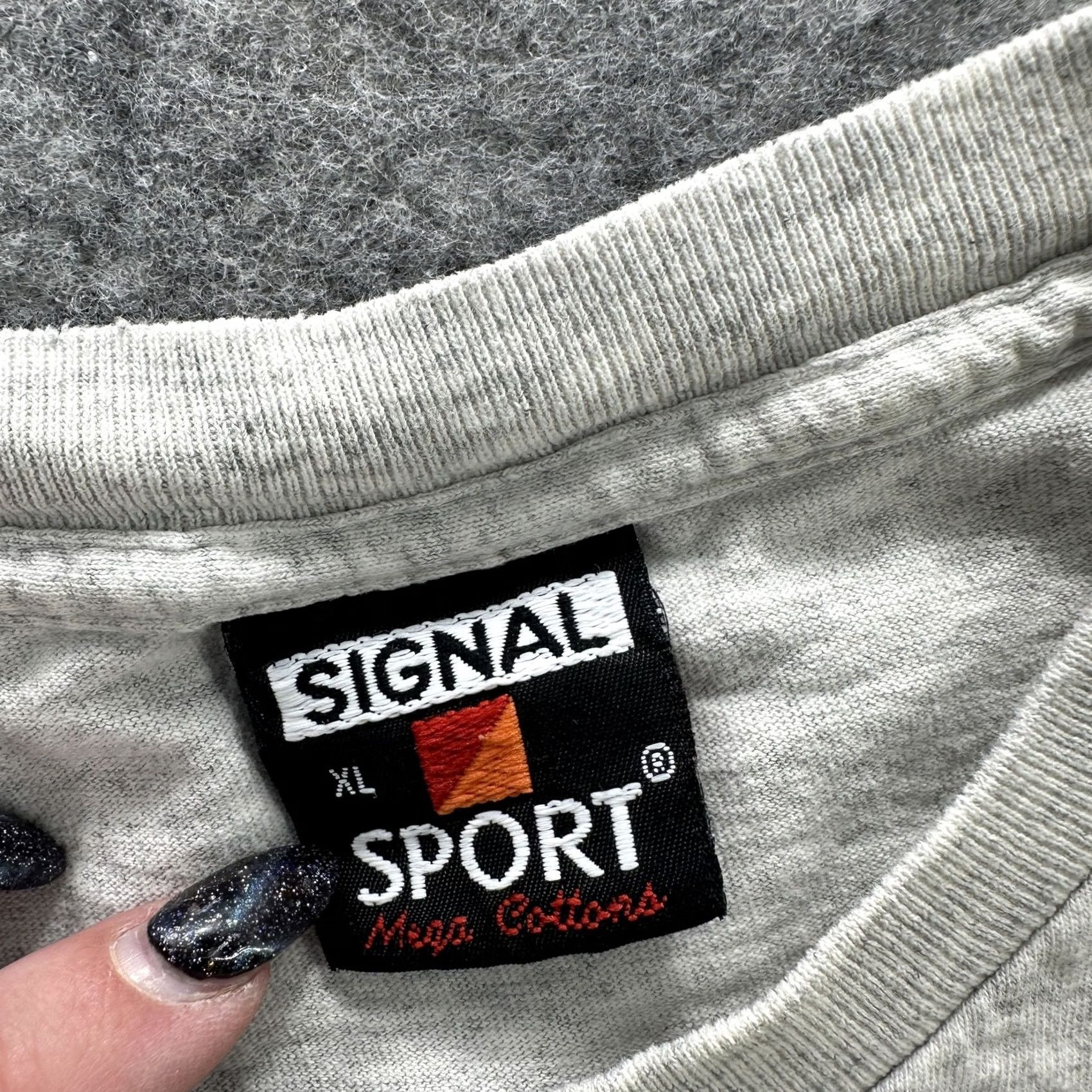 Vintage VINTAGE Signal Sport Aruba Shirt Mens XL Gray Crew Neck Short Sleeve Parrot Sailboat Graphic Print 90s Size US XL / EU 56 / 4 - 7 Thumbnail