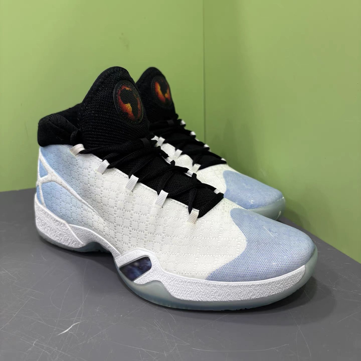Jordan Brand Air Jordan 30 "UNC" University Blue Basketball Shoes K15 Size US 10 / EU 43 - 3 Thumbnail
