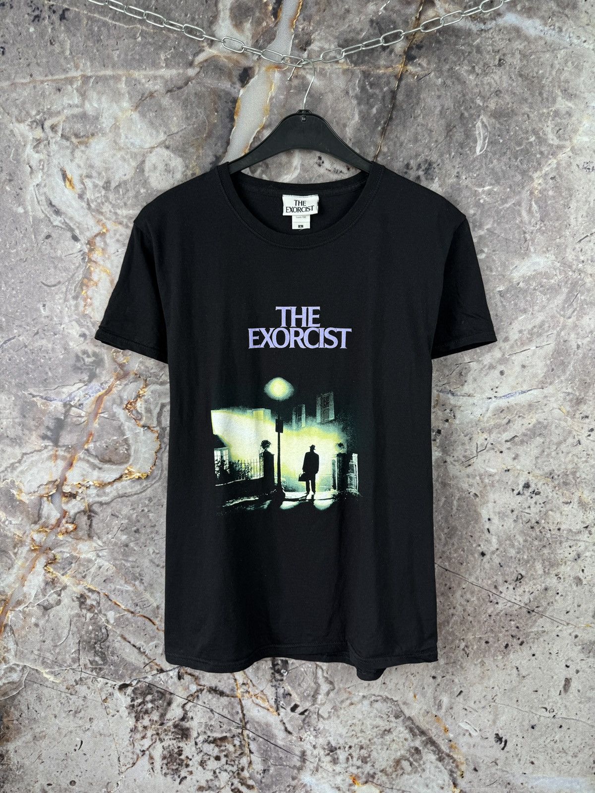 Fruit Of The Loom Men’s The Exorcist Graphic T-Shirt – Horror Movie Classic Size US L / EU 52-54 / 3 - 1 Thumbnail
