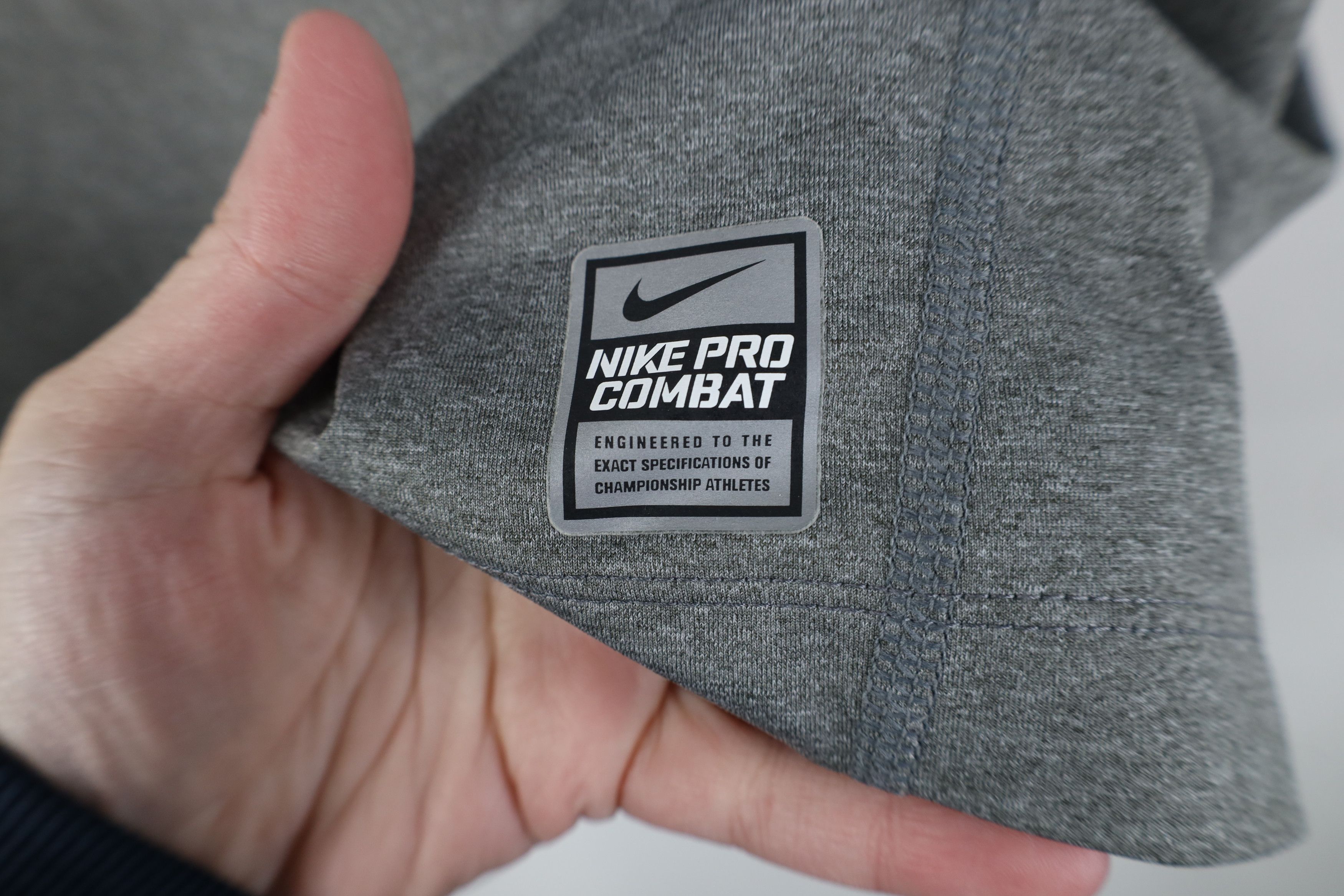 Nike Nike Pro Combat Compression Gym Short Sleeve T-Shirt Size US M / EU 48-50 / 2 - 8 Thumbnail