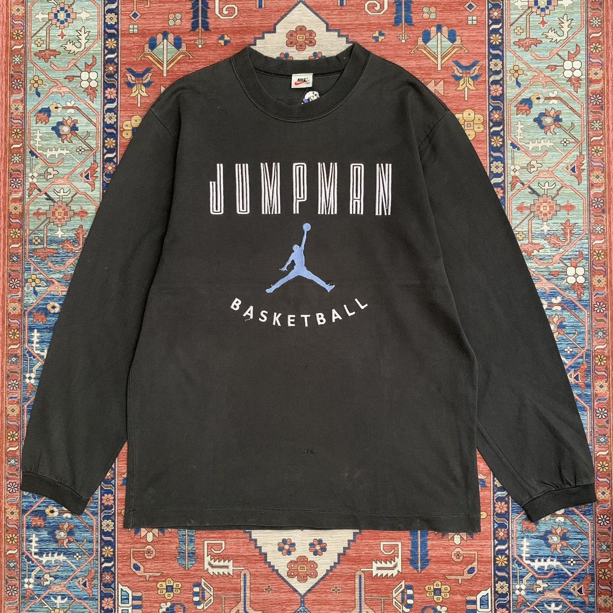 Vintage LONGSLEVEE VINTAGE NIKE JUMPMAN Size US L / EU 52-54 / 3 - 1 Thumbnail