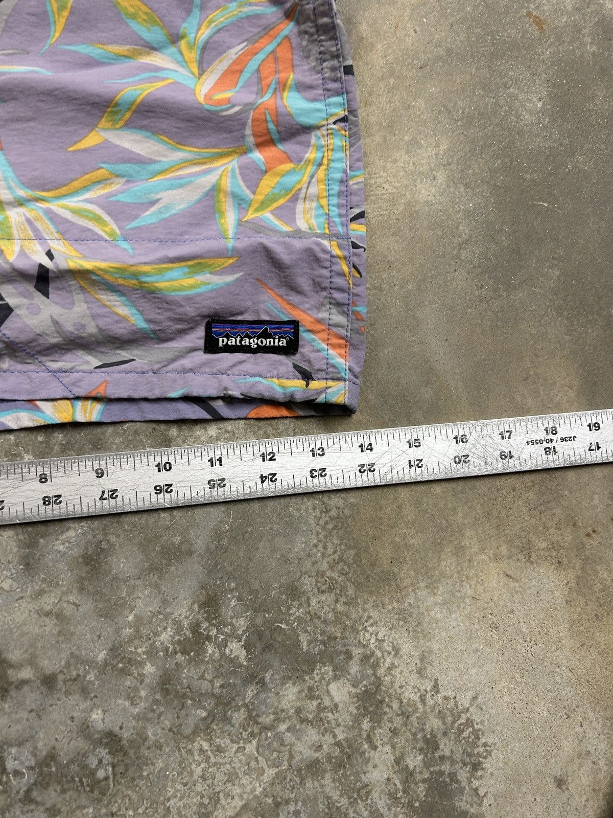 Patagonia Patagonia Floral Retro Styled Shorts Size US 40 / EU 56 - 9 Thumbnail