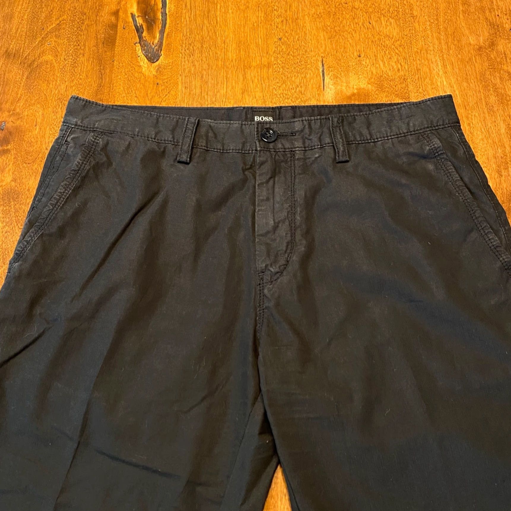 Hugo Boss Hugo Boss Pants Mens 30x31 Black Regular Fit Casual Pleated Work Outdoor Size US 30 / EU 46 - 2 Thumbnail