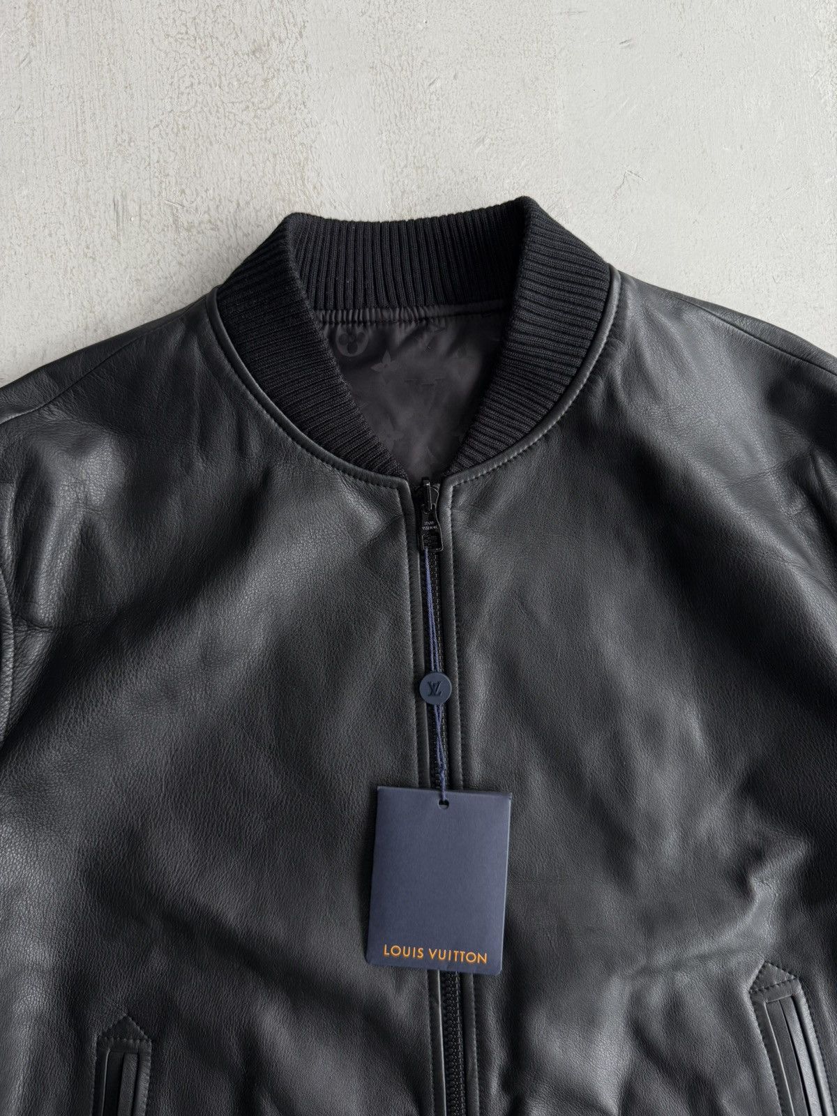 Louis Vuitton Louis Vuitton - FW2022 Leather/Mono Reversible Bomber Jacket Size US L / EU 52-54 / 3 - 5 Thumbnail