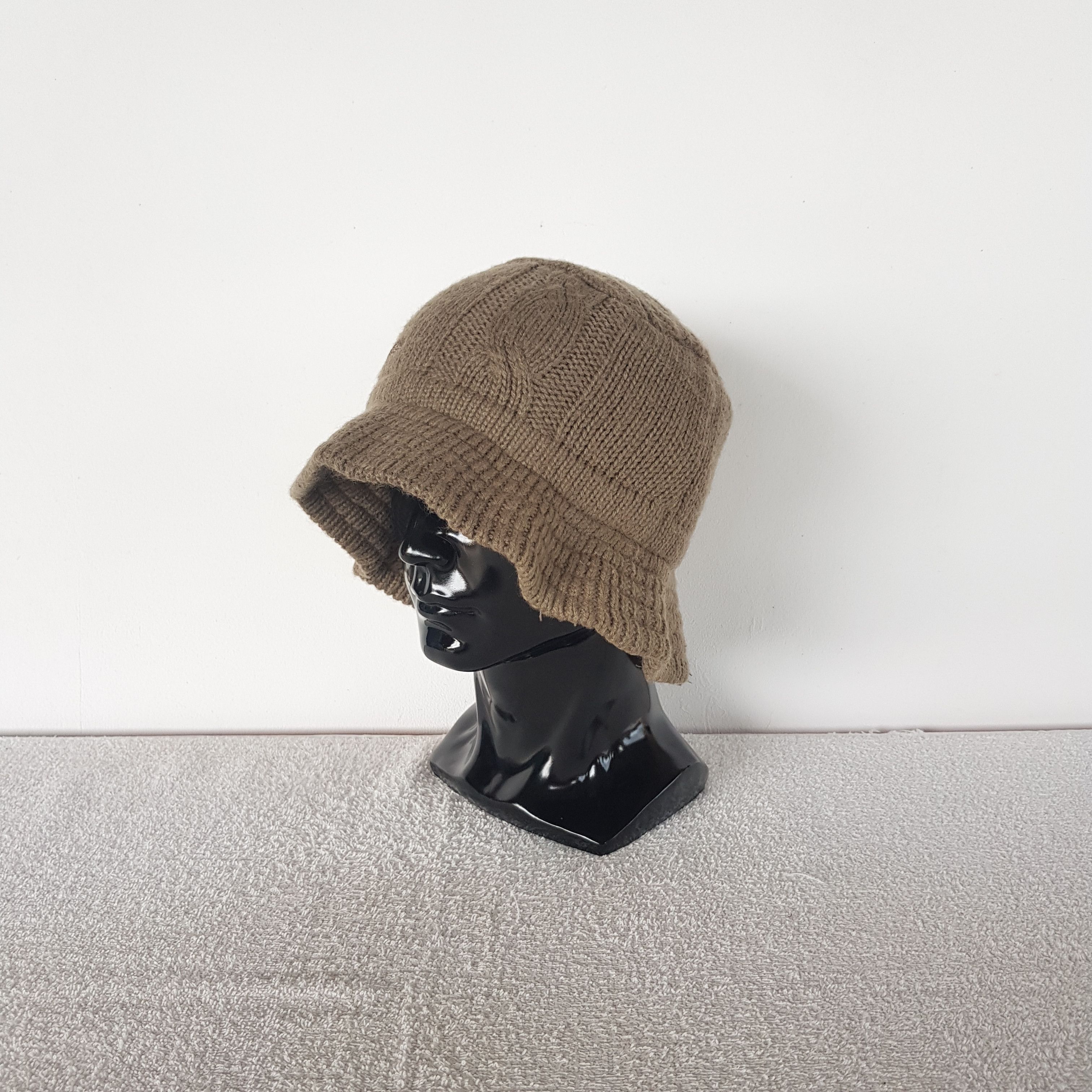 Lancel Vintage 90s Lancel Beanie Cable Knit Aran Isle Snow Caps Hat Size ONE SIZE - 1 Thumbnail