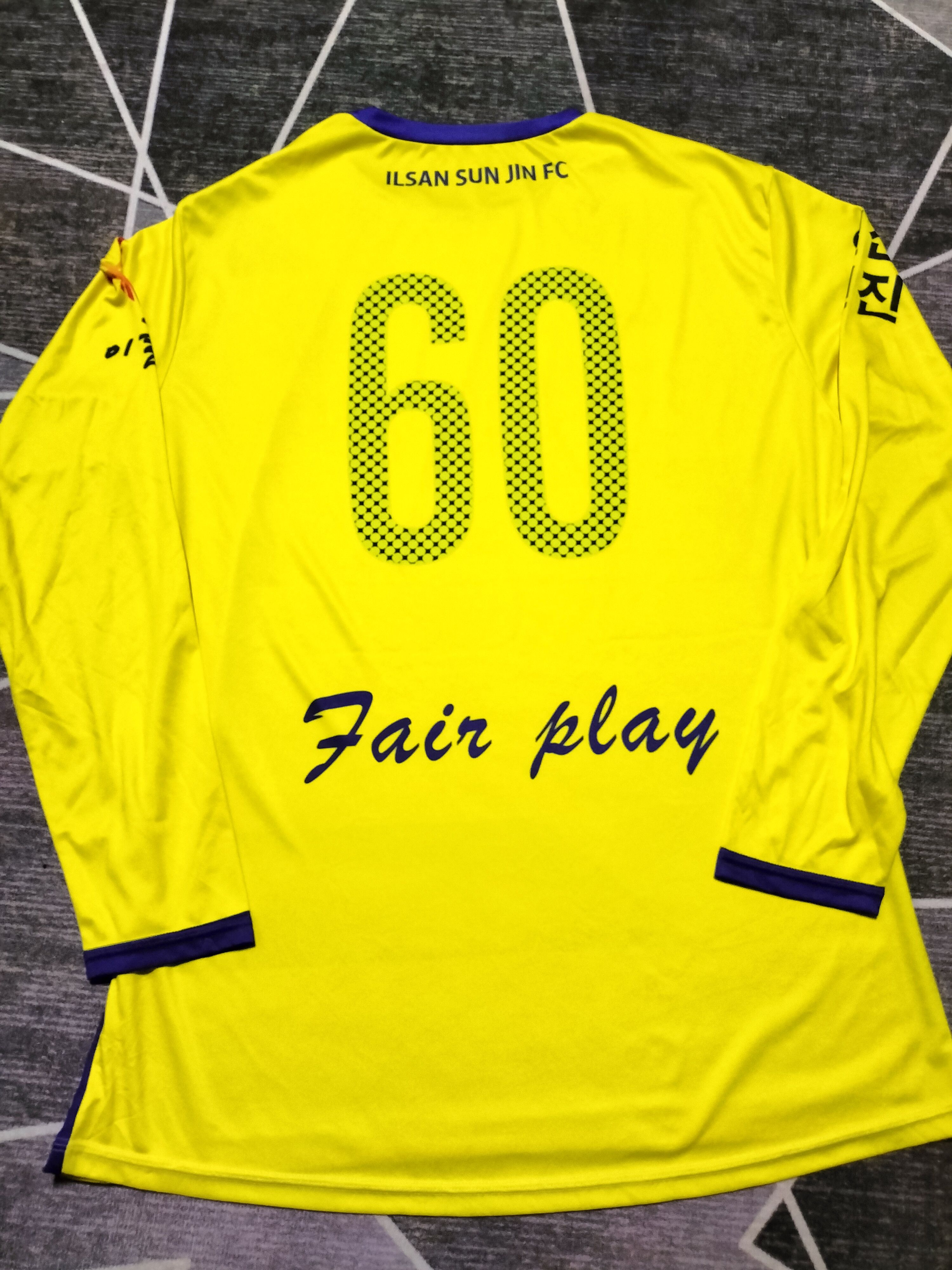 Nike Nike Ilsan Sun Jin Football Club Longsleeve jersey Size US L / EU 52-54 / 3 - 4 Thumbnail
