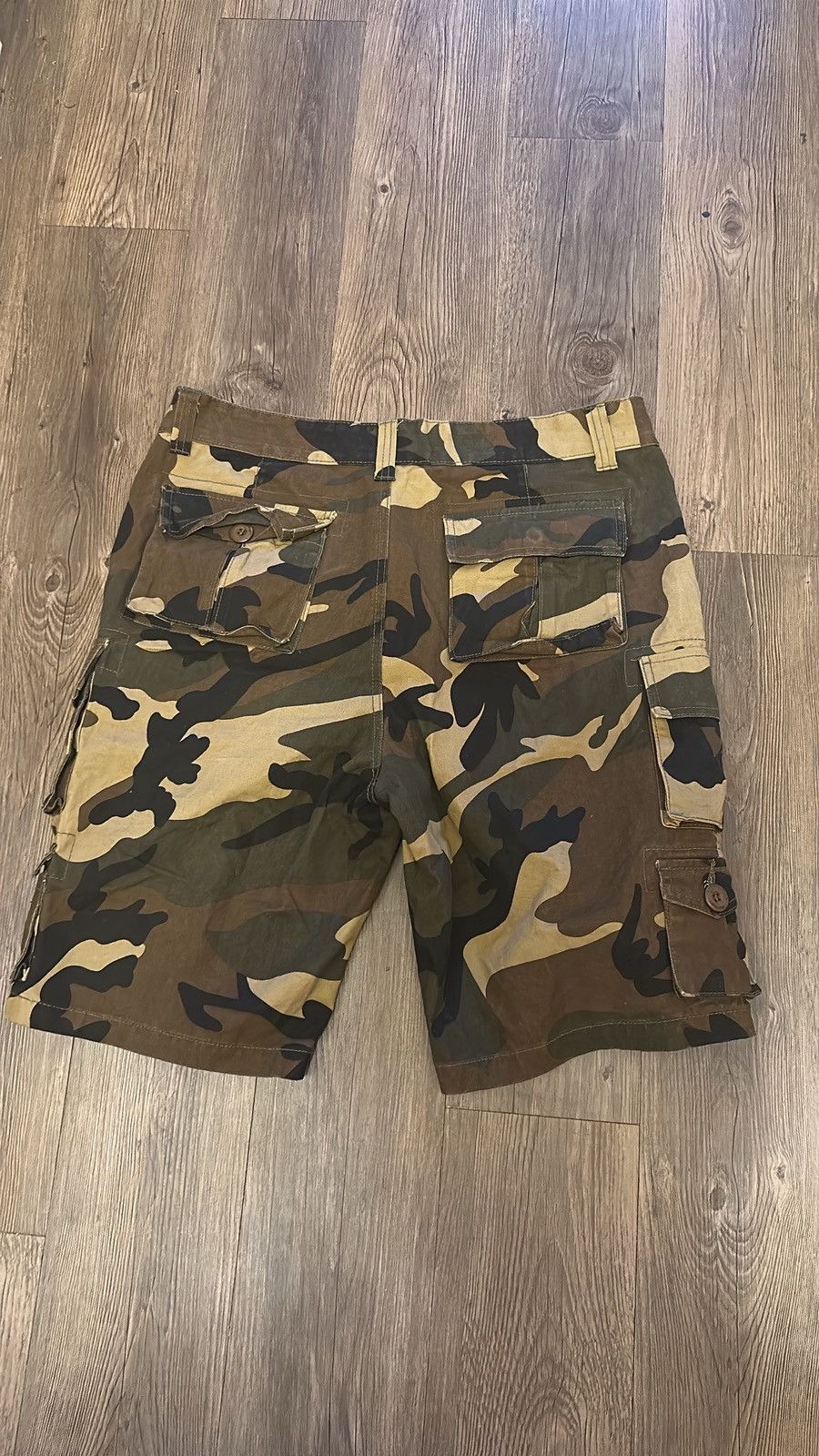Realtree Camo cargo jorts Size US 34 / EU 50 - 2 Thumbnail