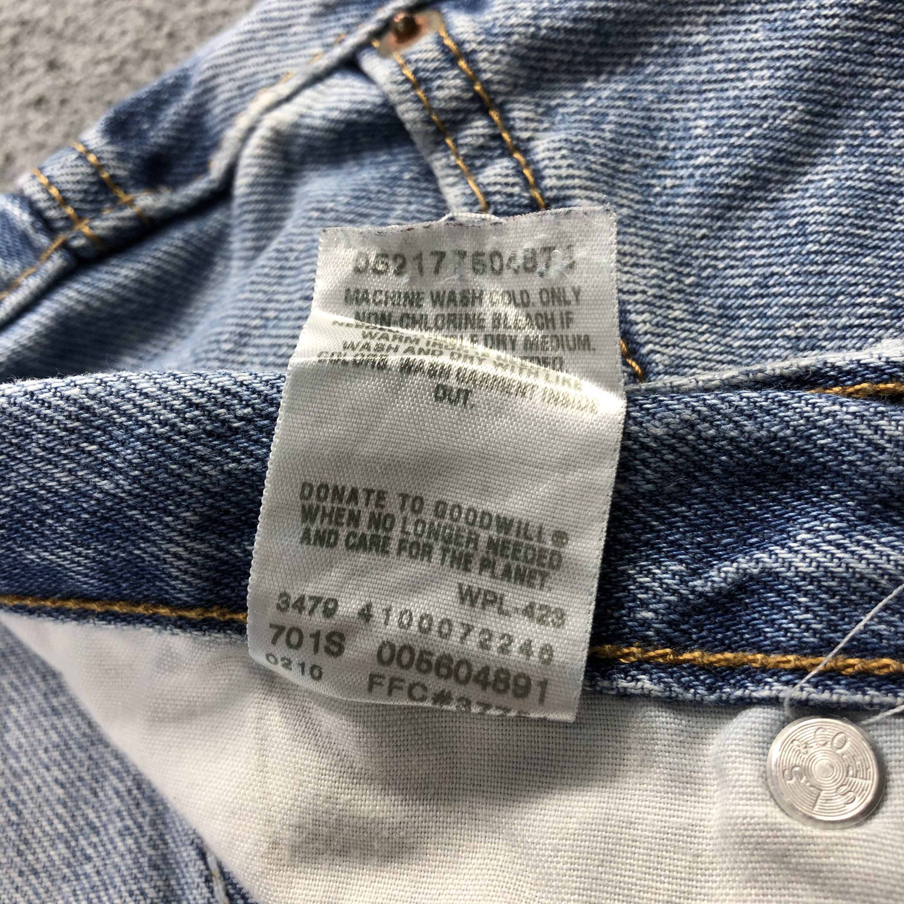 Levi's Vintage Blue Wash Levis 560 Jeans-J2250 Size US 42 / EU 58 - 12 Thumbnail