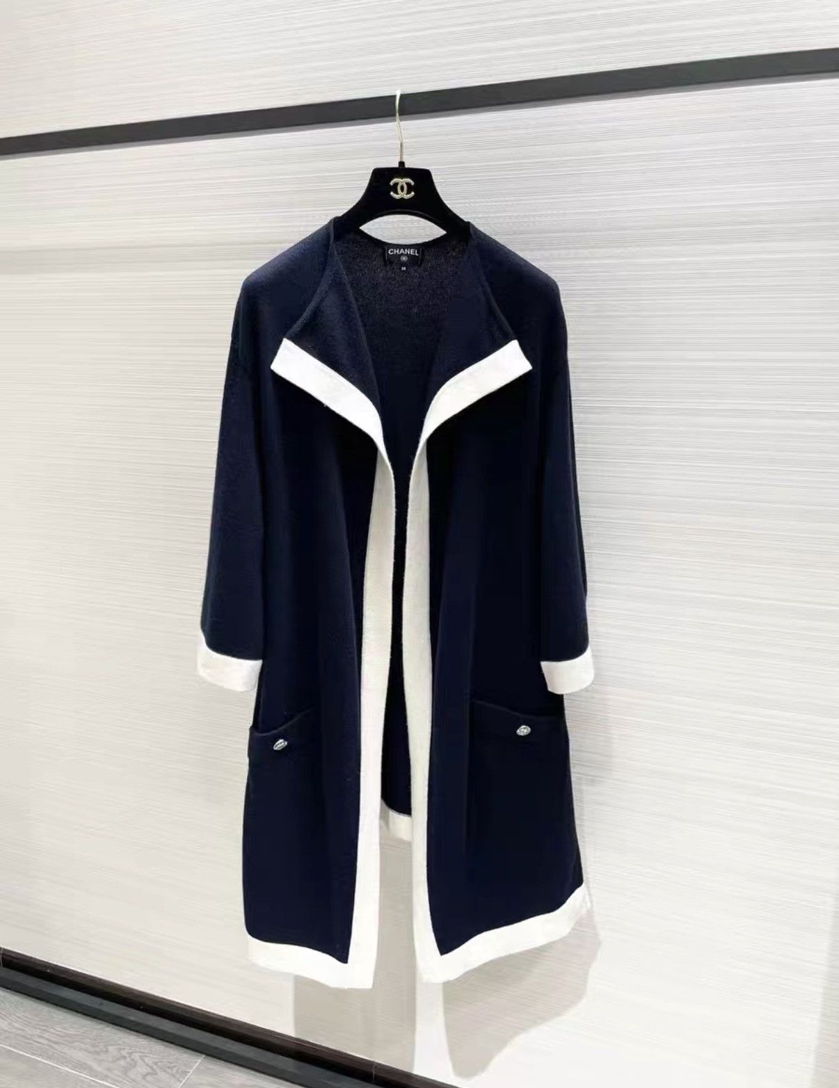 Chanel Chanel Classic Black Cashmere Knit Cardigan Sweater Coat J33 Size S / US 4 / IT 40 - 1 Thumbnail