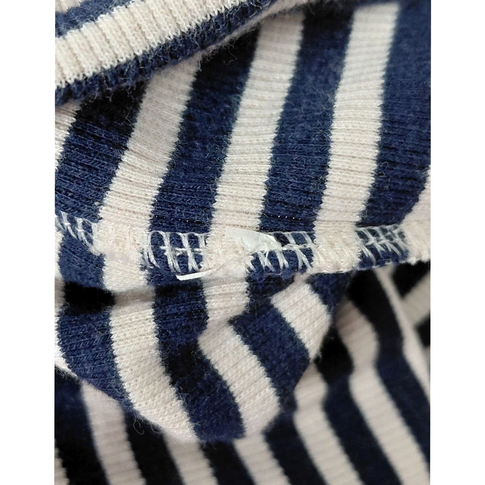 J.Crew J.CREW Striped Knit Long Sleeve Crew Neck Top Navy White Women M Size M / US 6-8 / IT 42-44 - 4 Thumbnail