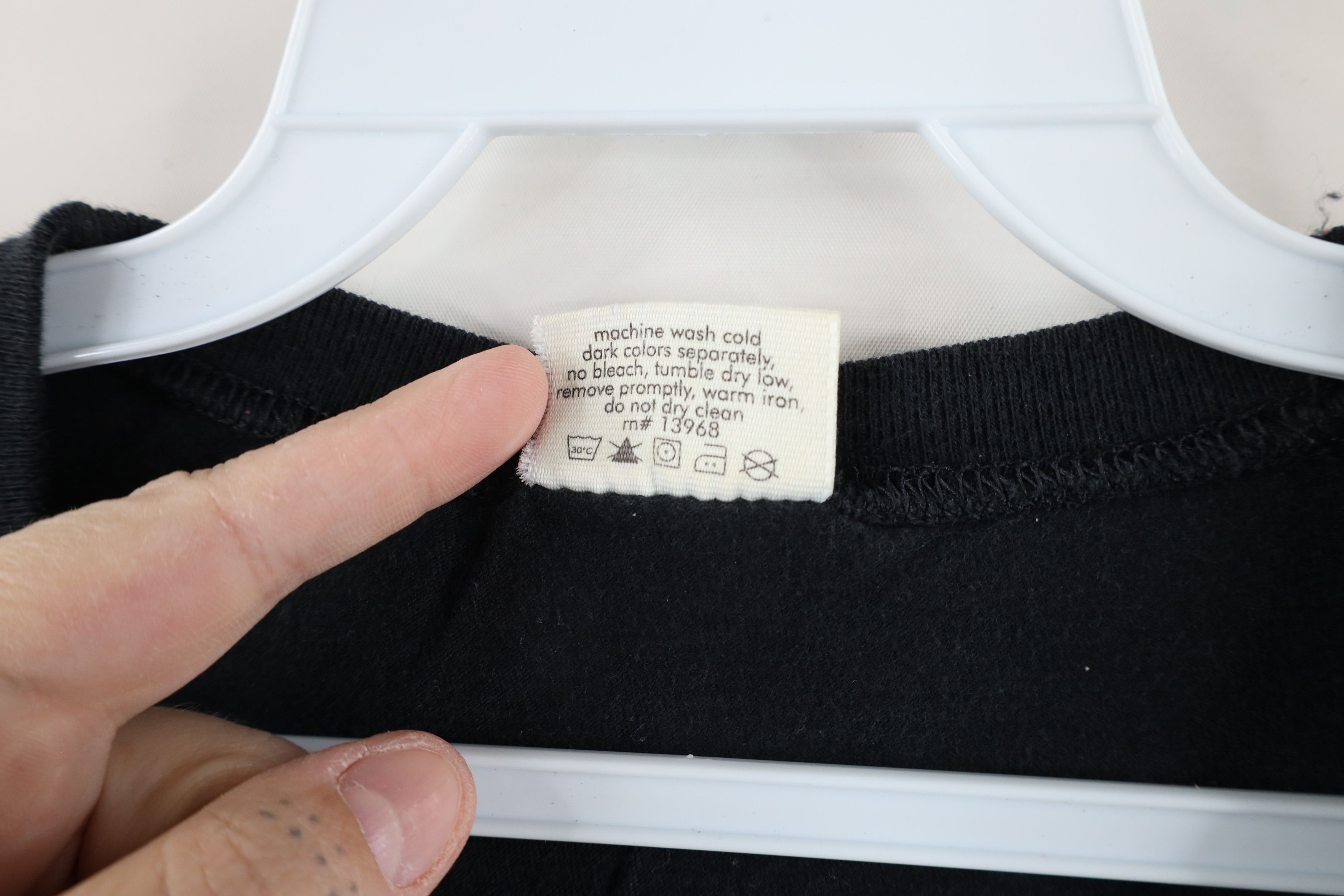 Calvin Klein × Vintage Vintage 90s Calvin Klein Short Sleeve T-Shirt Black Cotton Size US L / EU 52-54 / 3 - 5 Thumbnail