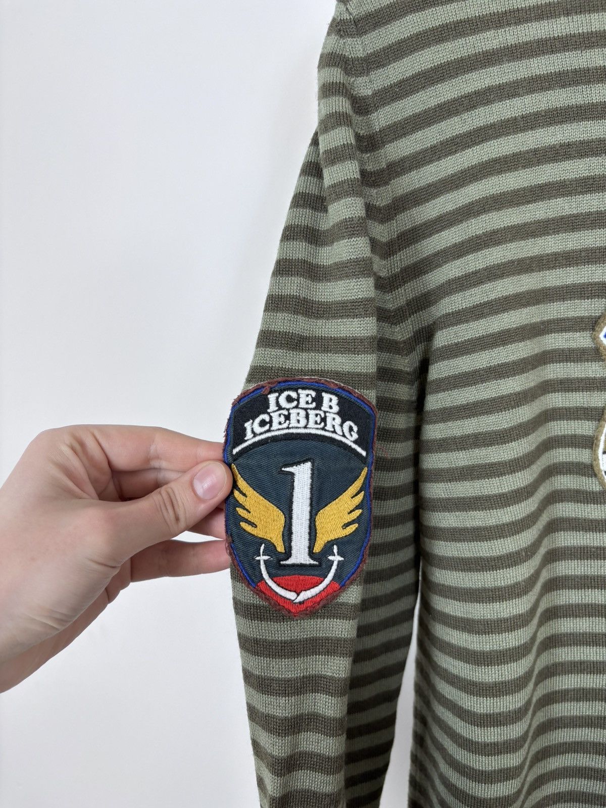 Iceberg Vintage Ice B Iceberg Men’s AirForce Khaki Wool Sweater Size US S / EU 44-46 / 1 - 7 Thumbnail