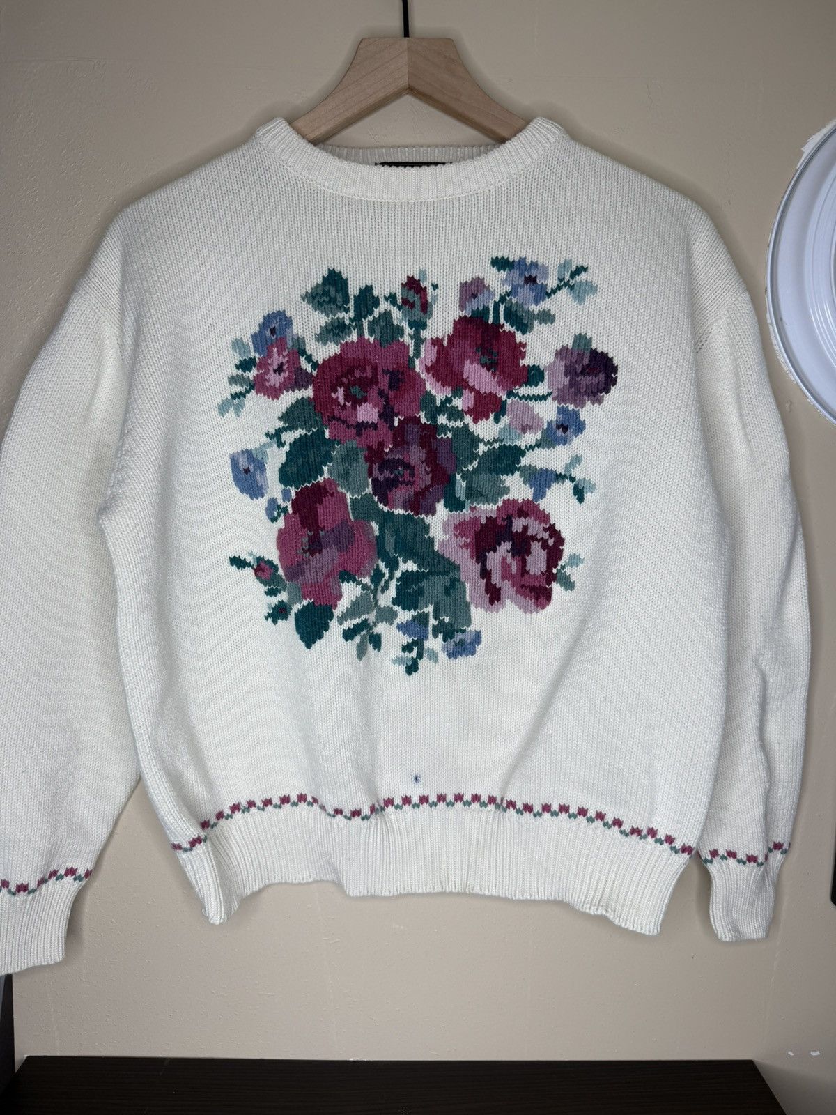 Eddie Bauer × Vintage Vintage Eddie Bauer floral embroidered knit sweater Size L / US 10 / IT 46 - 1 Thumbnail