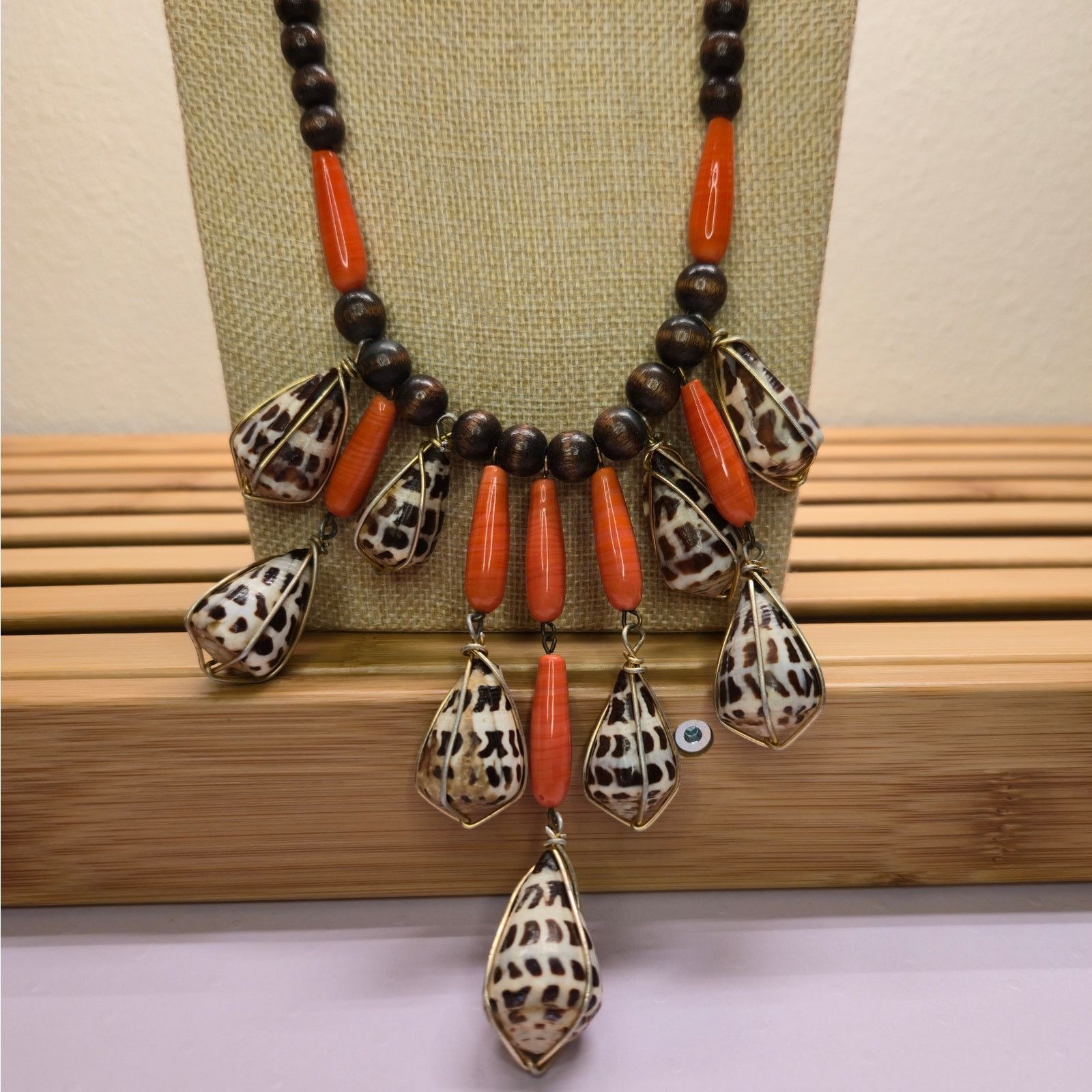 Vintage Vintage Chunky Statement Necklace Tiger Cone Shell Fringe Size ONE SIZE - 10 Thumbnail