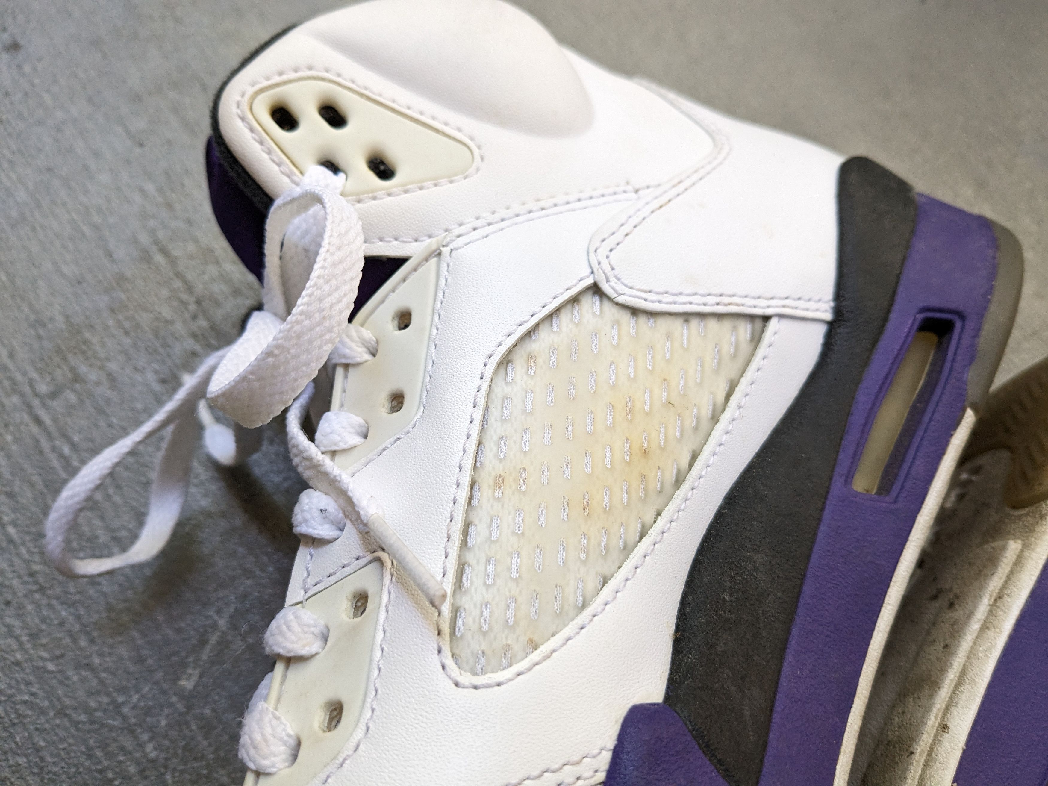 Jordan Brand Nike Air Jordan 5 Retro Grape 2013 White Purple 136027-108 Size US 9.5 / EU 42-43 - 14 Thumbnail