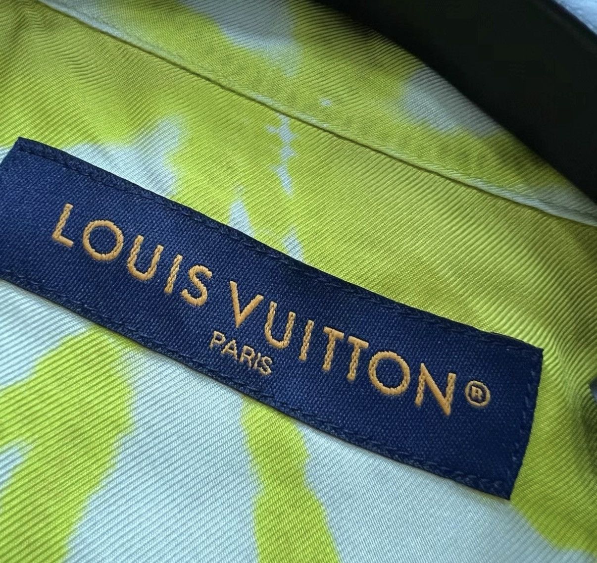 Louis Vuitton Louis Vuitton Monogram Print Short-sleeve Shirt J41 Size XS / US 0-2 / IT 36-38 - 4 Thumbnail
