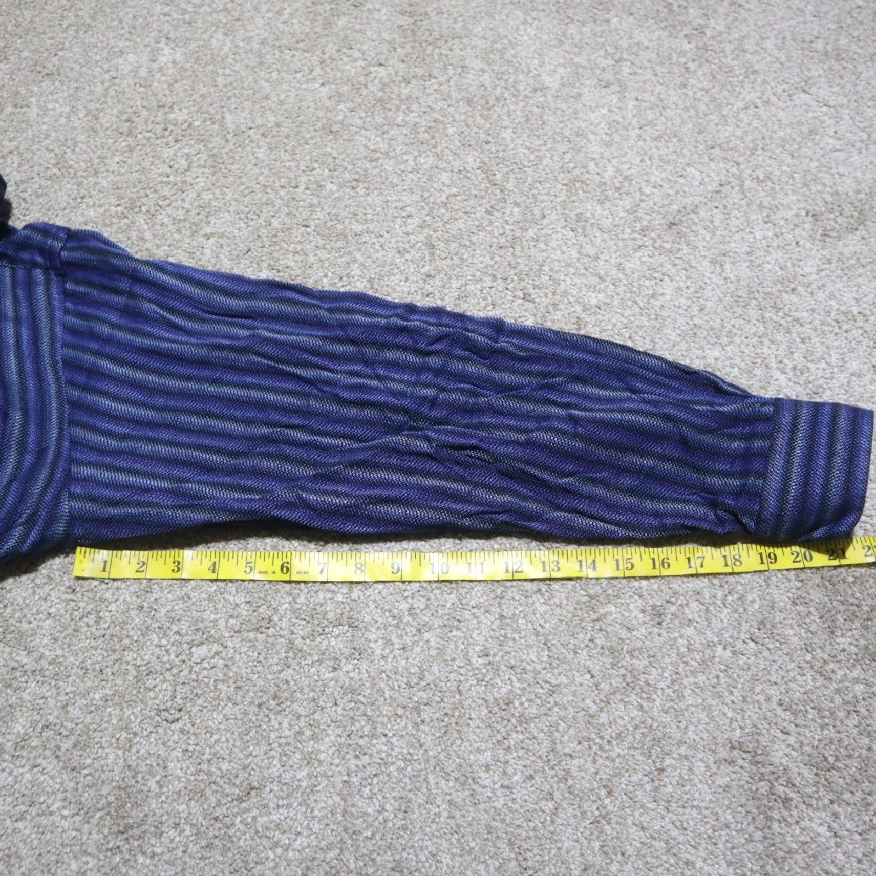 Vintage Michael Brandon Shirt Mens XL Blue 89% Rayon Striped Button-Front Collared Neckline Spread Geometric Casual 90s (if applicable) Mens Size US XL / EU 56 / 4 - 7 Thumbnail
