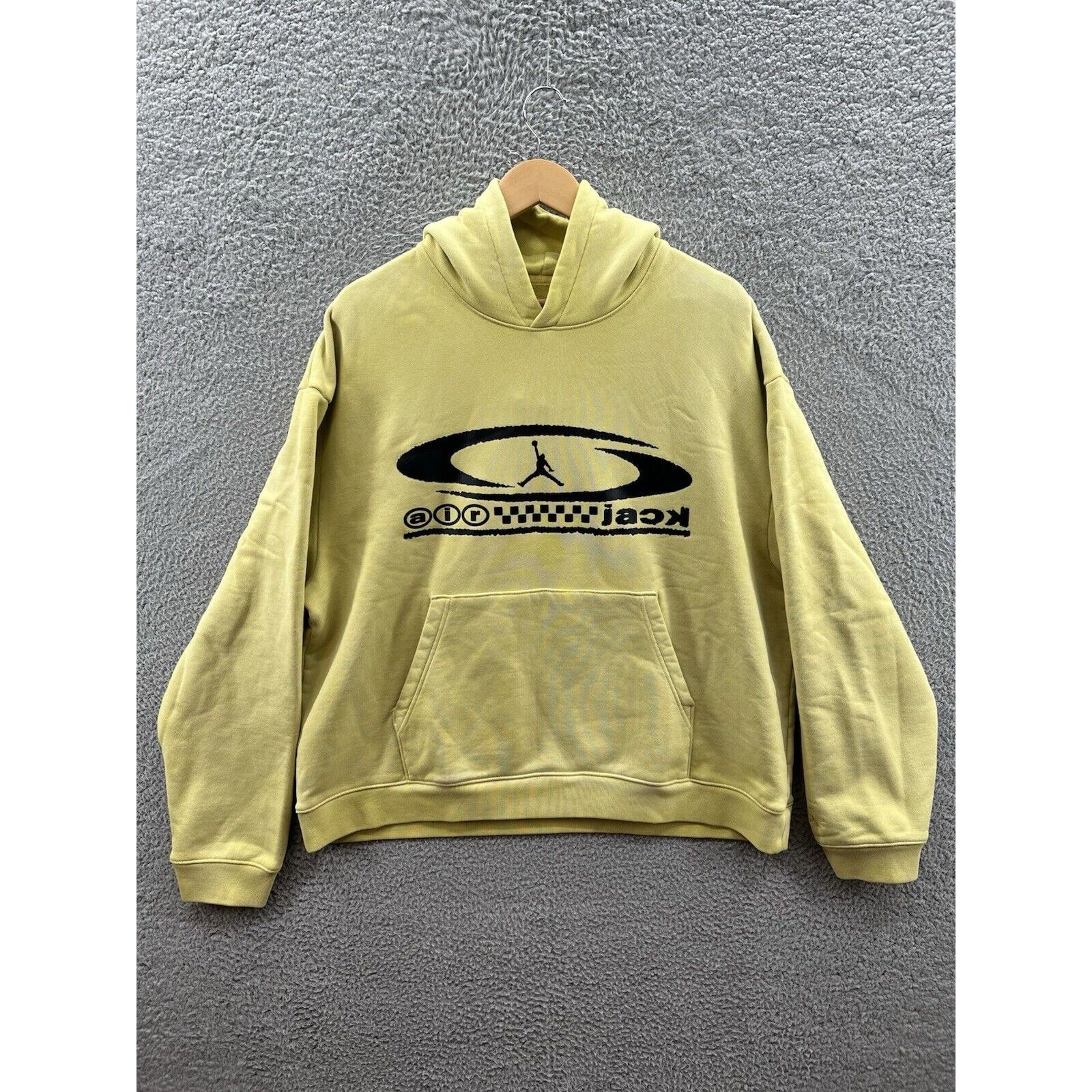 Jordan Brand Nike Air Jordan Travis Scott Celery Hoodie Medium FQ7821-308 Size US M / EU 48-50 / 2 - 1 Thumbnail