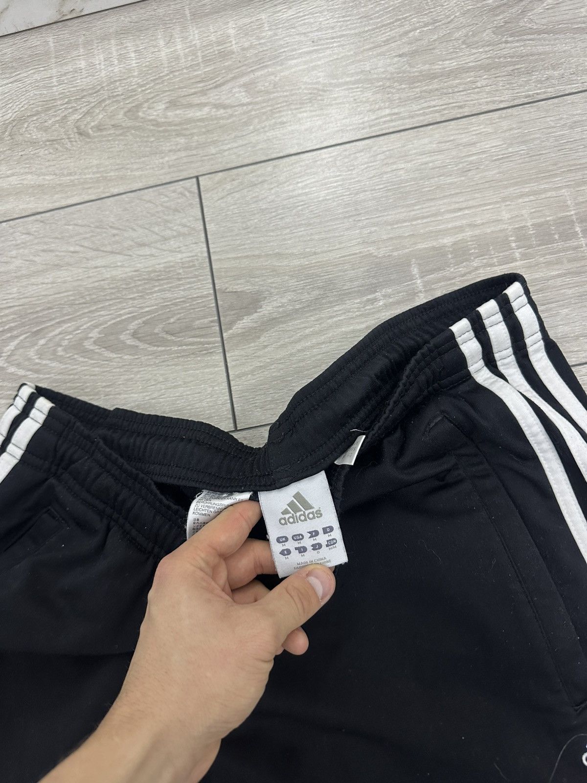 Adidas Adidas Vintage Y2K Baggy Wide Stripped Trackpants Size US 32 / EU 48 - 5 Thumbnail