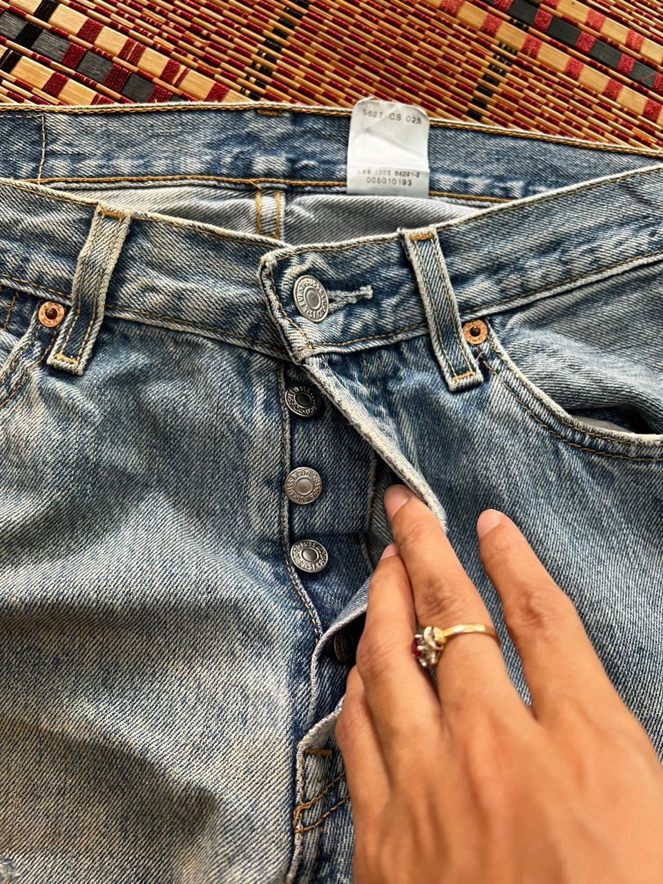 Levi's × Vintage Vintage Levis 501 Repaired Work Size US 31 - 6 Thumbnail