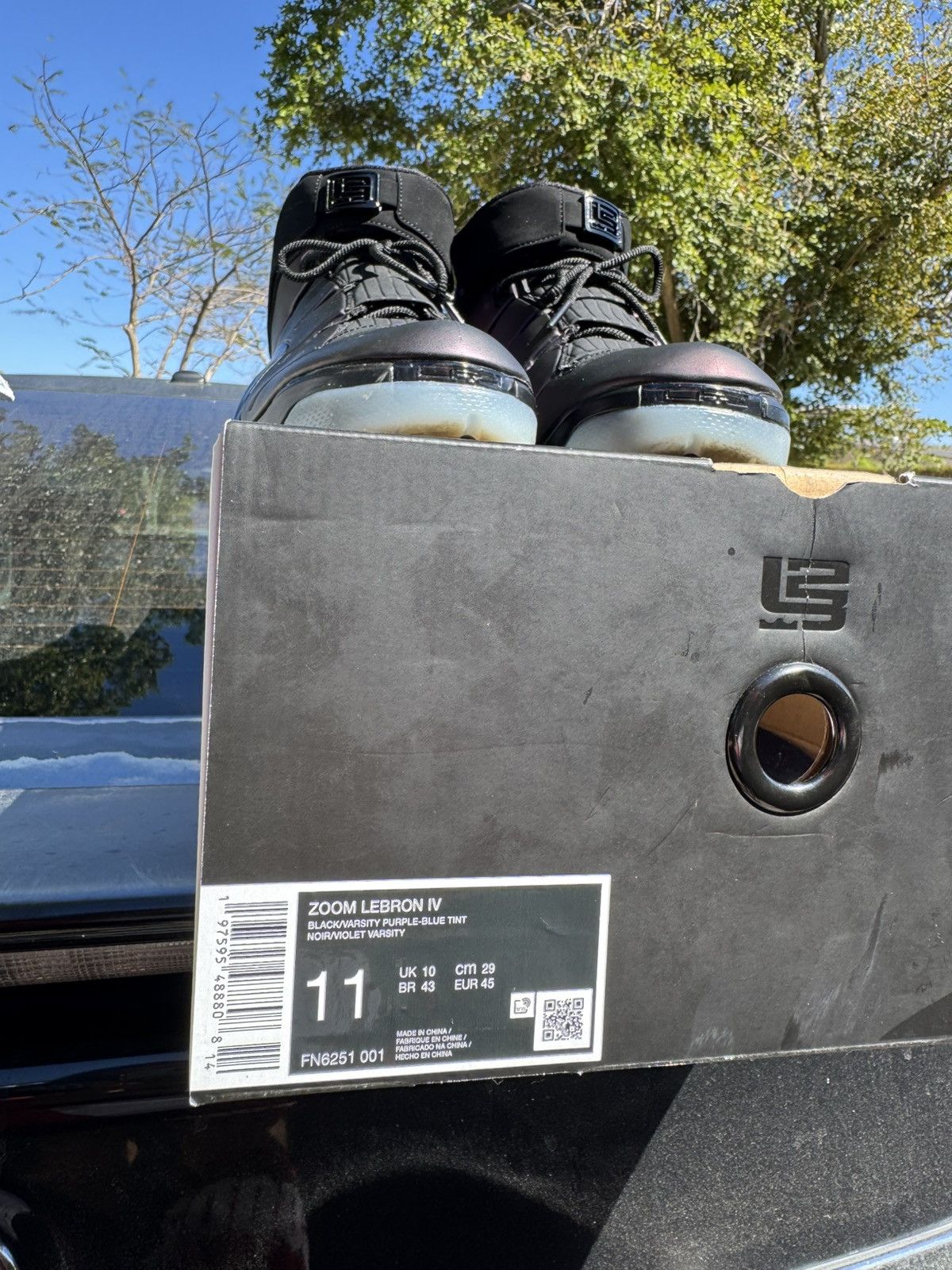 Nike Lebron IV 'Eggplant' Size US 11 / EU 44 - 2 Thumbnail