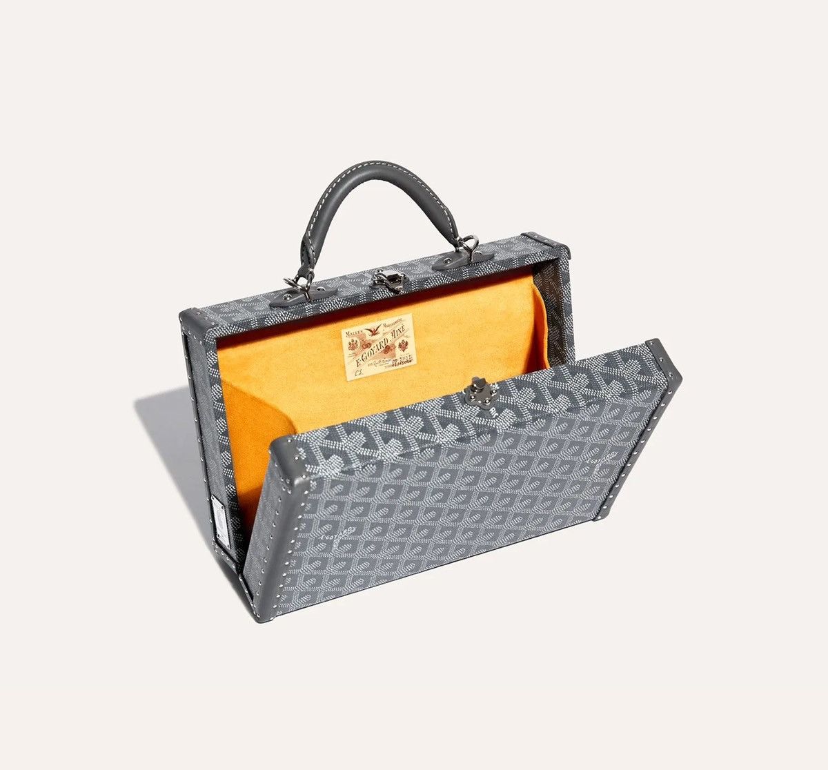Goyard Grand hotel trunk w strap Size ONE SIZE - 4 Thumbnail