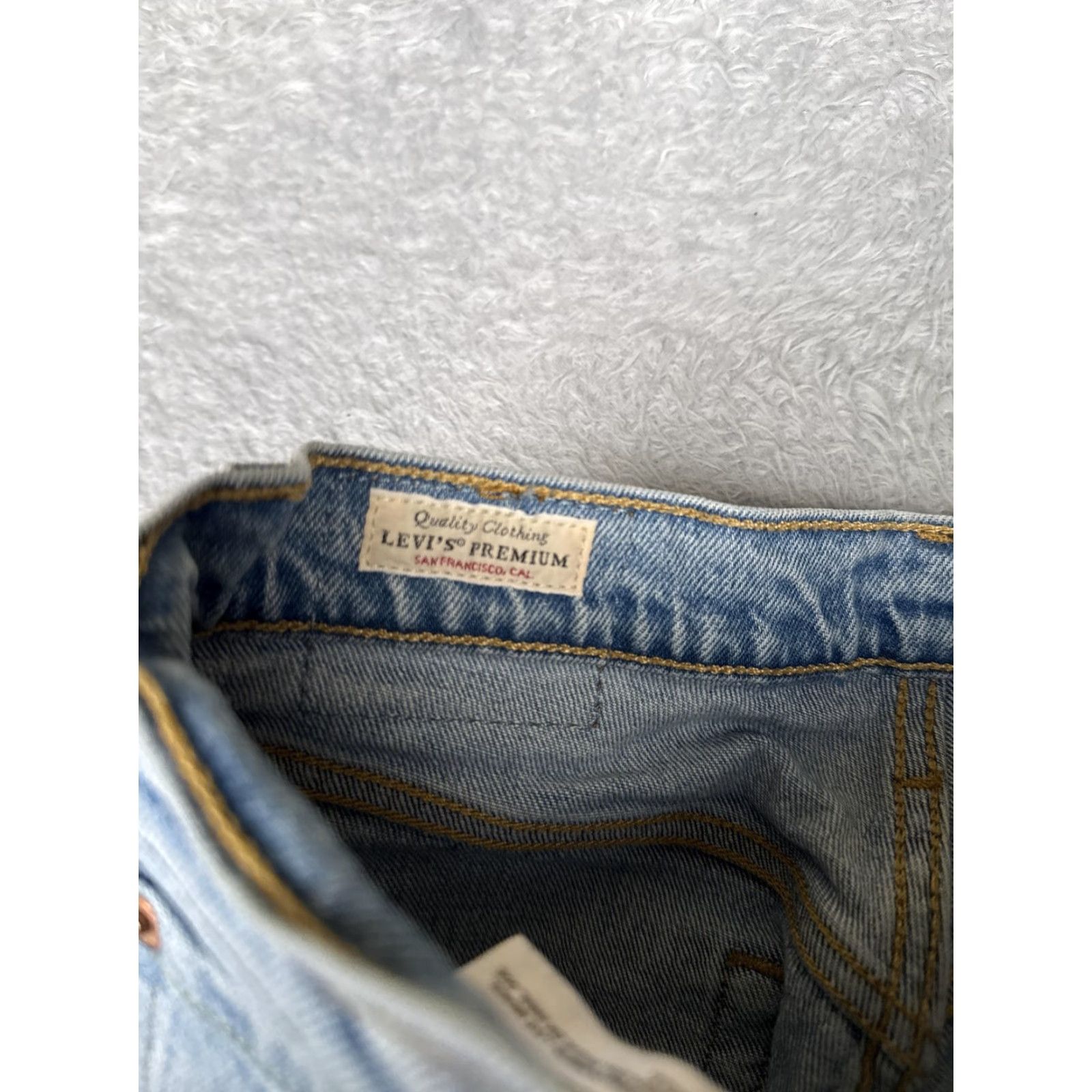 Levi's Levi's 501 Skinny Jeans Womens 24x28 Blue Premium Big E Light Wash High Rise Size 42" / US 20 - 6 Thumbnail