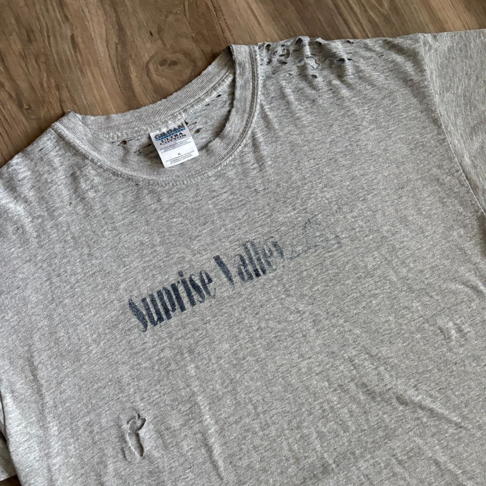 Vintage Vintage Super Thrashed Distressed Worn Zombi T-Shirt Size XL Size US XL / EU 56 / 4 - 3 Thumbnail