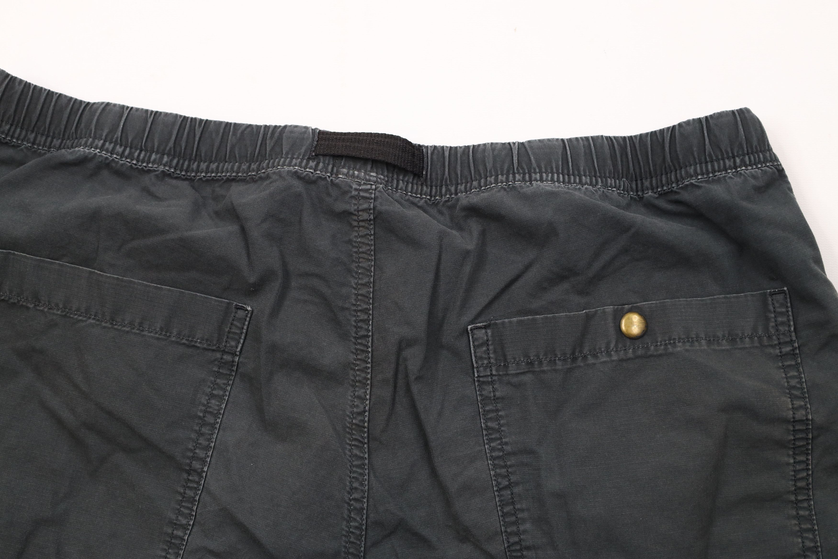Gap Vintage Y2K Gap Sun Faded Belted Hiker Trekking Shorts Size US 34 / EU 50 - 12 Thumbnail