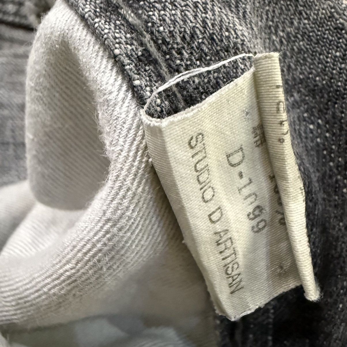 Studio D'Artisan Vintage Crazy Distressed Ripped Osaka Faded Indigo Denim Size US 33 - 13 Thumbnail