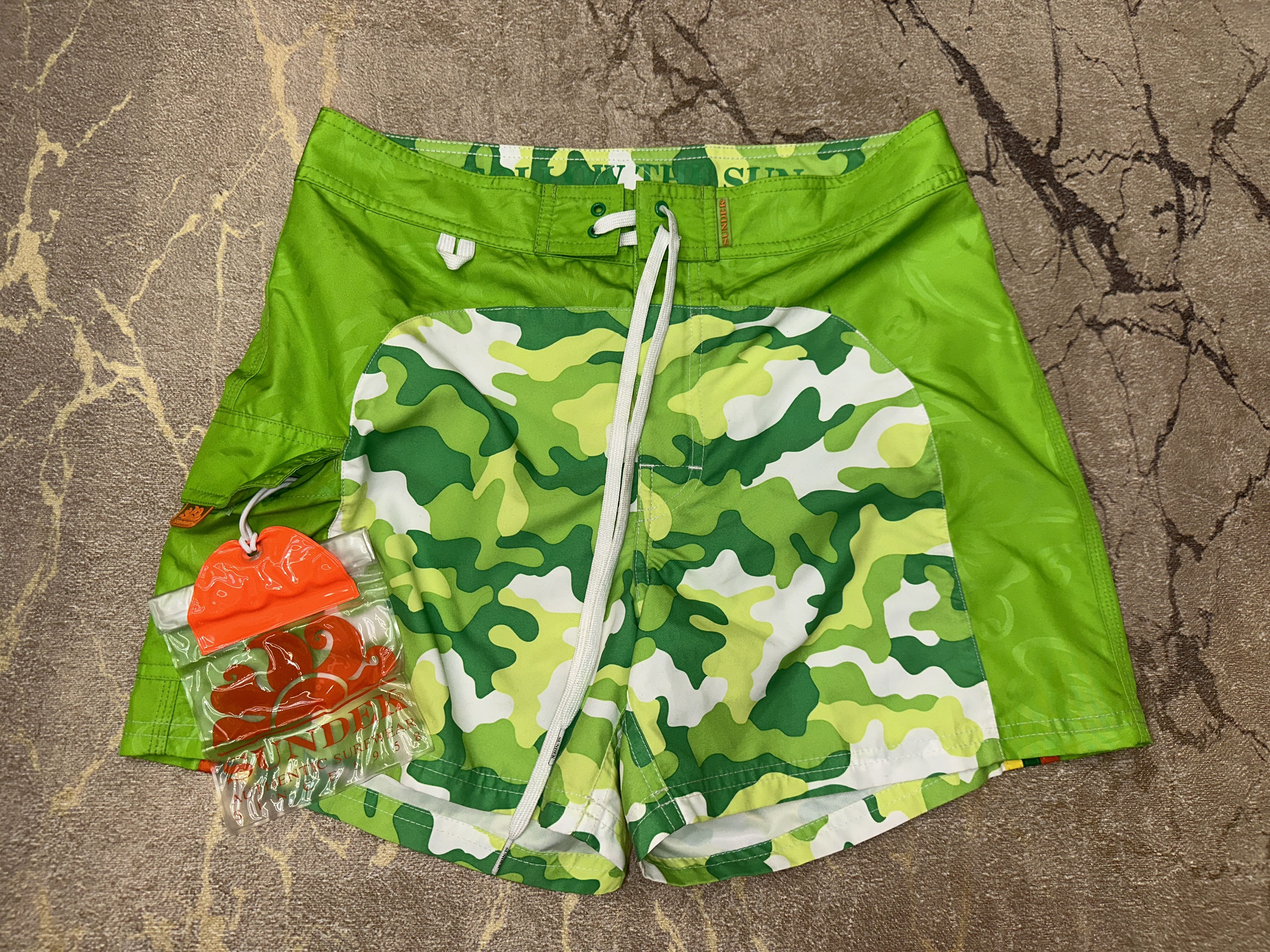 Sundek Sundek 29 Camouflage Beach Shorts Trunks BathSuit Size 29 S Size US 29 - 2 Thumbnail