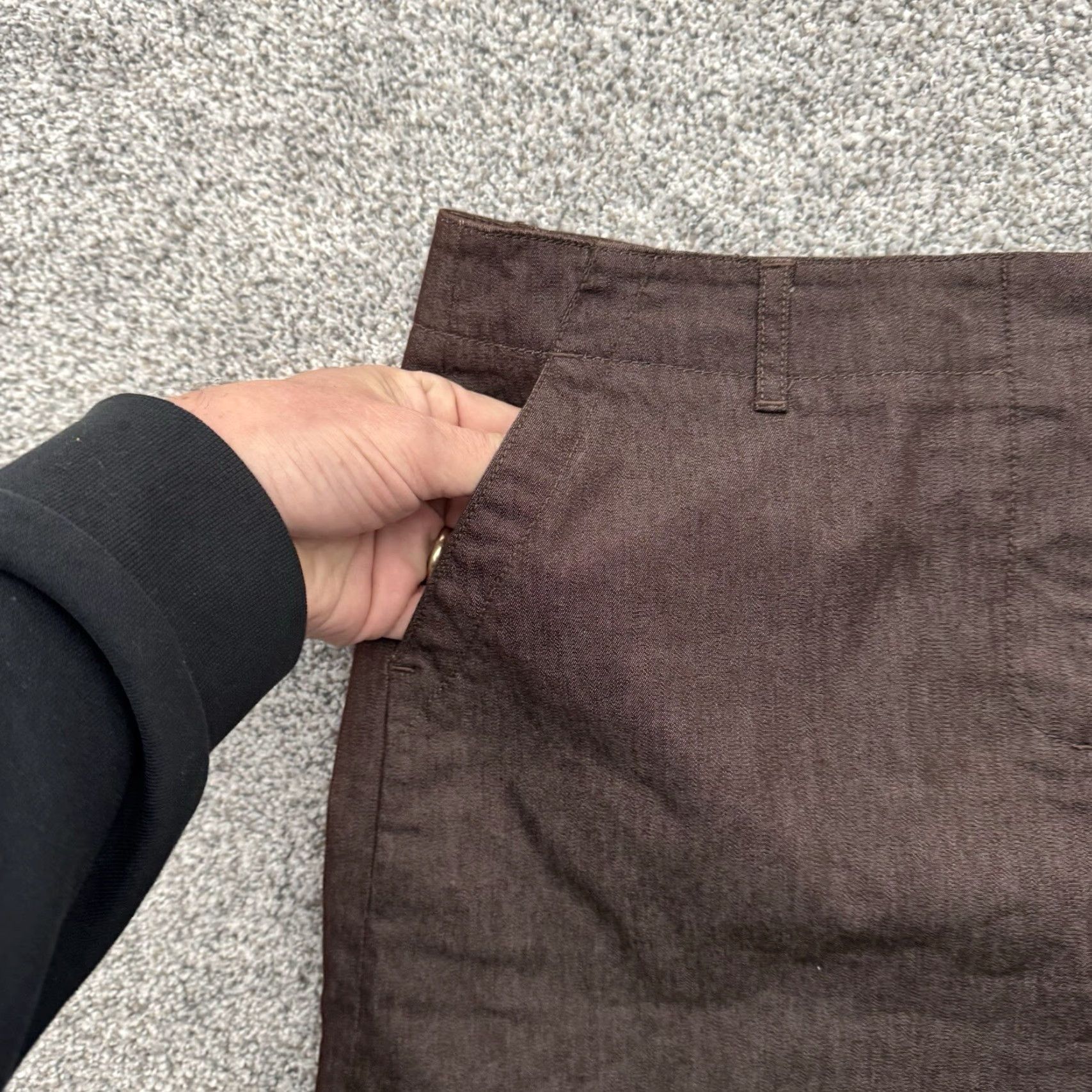 Kenneth Cole VINTAGE Kenneth Cole Skirt 8 Women Short Brown 90s Y2K Office Chic Minimalist Business Casual Womens Size 30" / US 8 / IT 44 - 5 Thumbnail