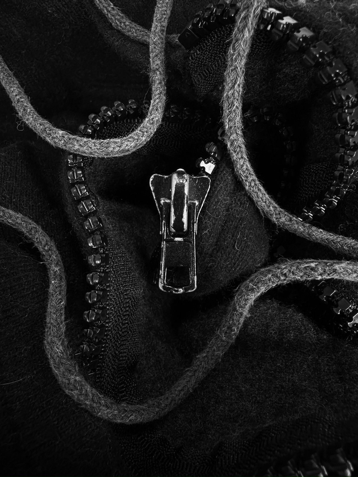 Raf Simons AW05 Raf Simons ‘History of My World’ Black Wool Cloak Cape Size US L / EU 52-54 / 3 - 2 Thumbnail