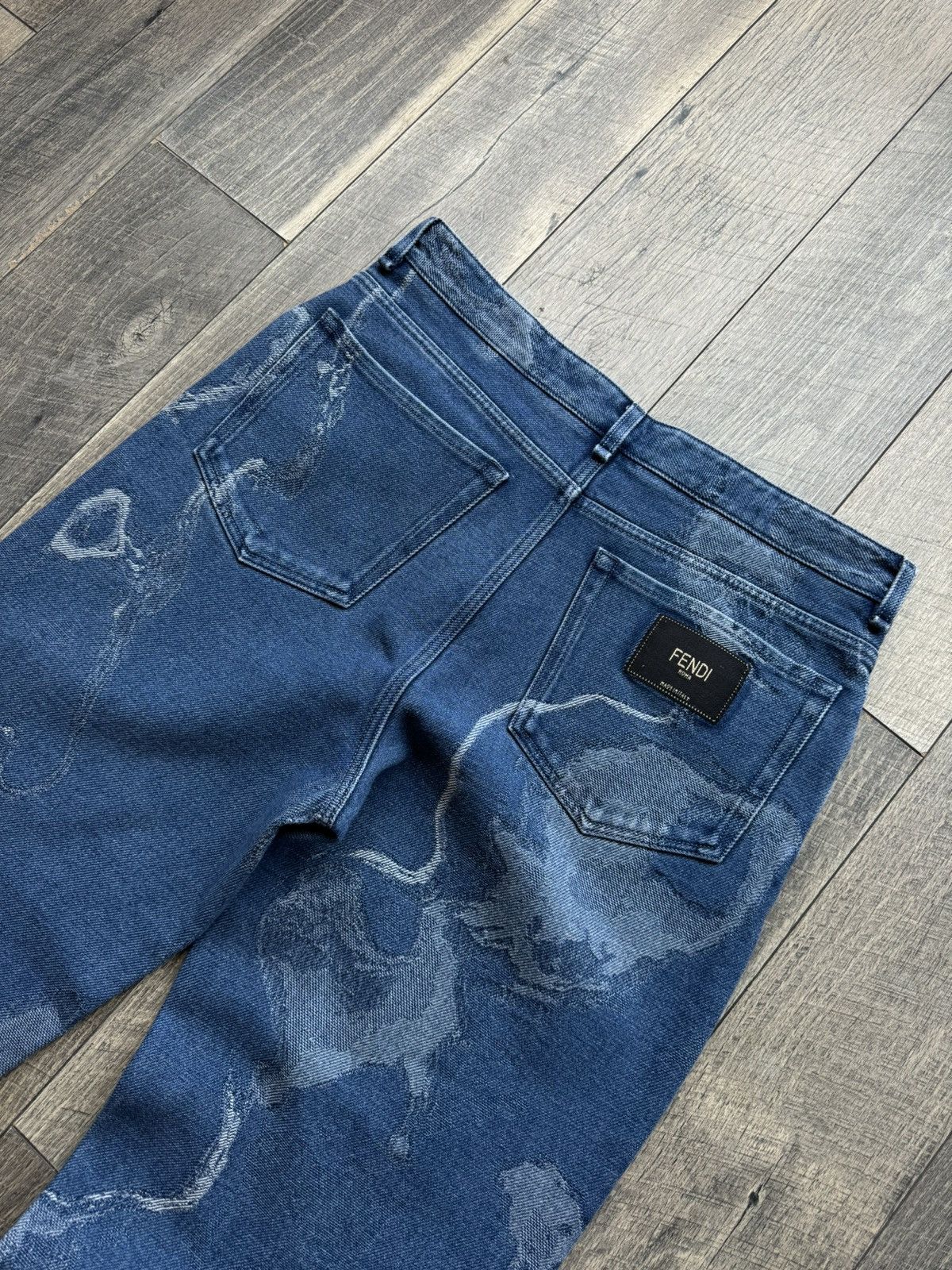 Fendi Fendi Roma Moonlight Relaxed Denim Jeans - 36/34 Size US 36 / EU 52 - 2 Thumbnail