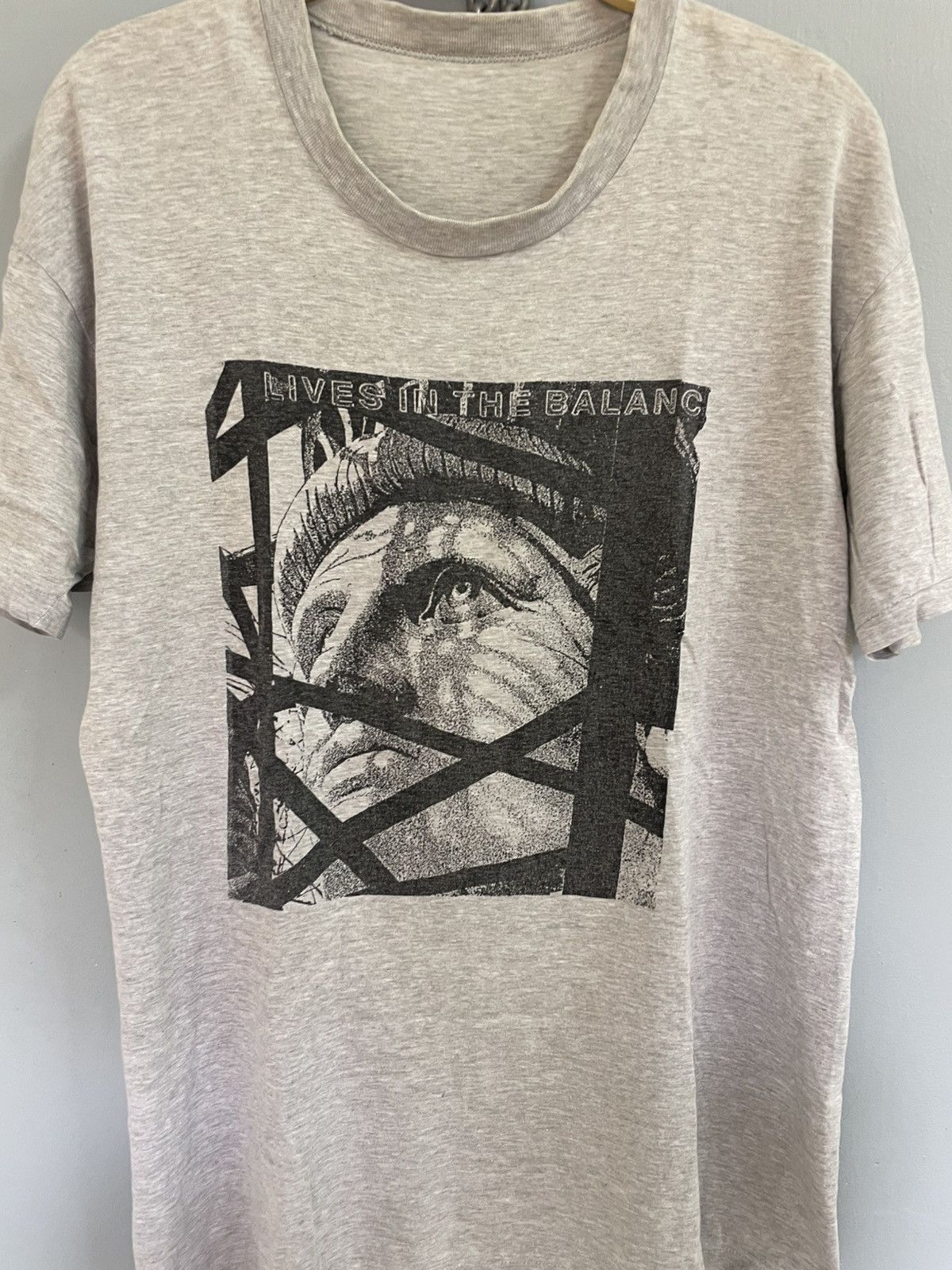 Band Tees Vintage 80s Lives In The Balance by Jackson Browne t shirt Size US L / EU 52-54 / 3 - 3 Thumbnail