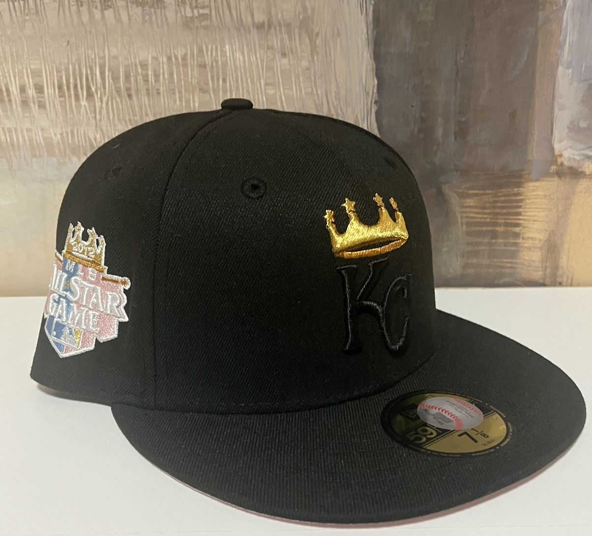 image of Hat Club x Mlb 7 1/8 Hatclub Noho Lost Rushmore Pbj Noho Kansas City Royals in Navy Blue, Men's