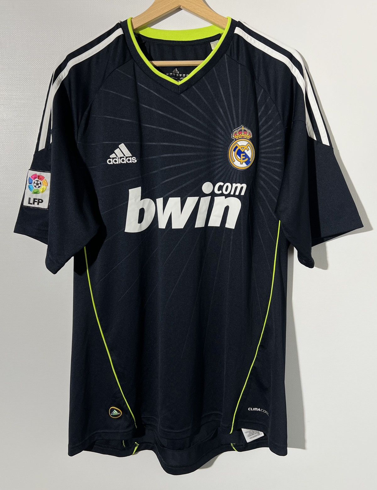 Adidas Real Madrid 2010 2011 Away Jersey