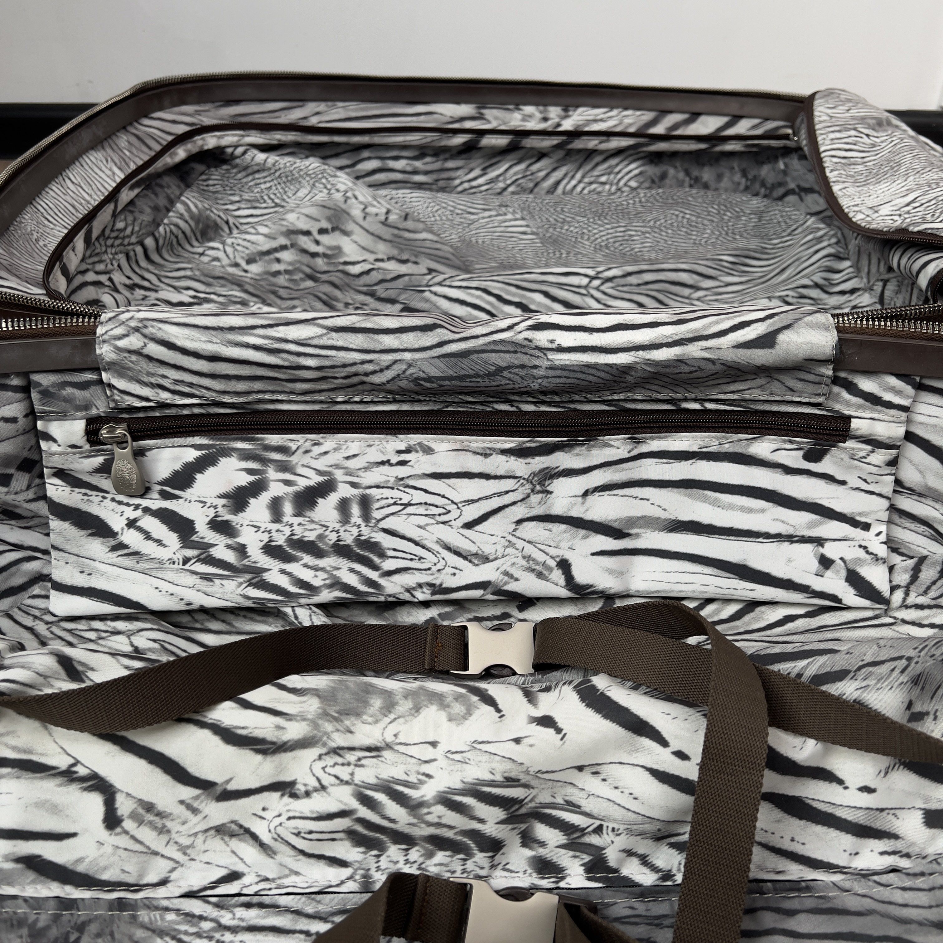 Samsonite RARE Alexander McQueen Spinner 65 Trolley Suitcase Crocodile Size ONE SIZE - 13 Thumbnail